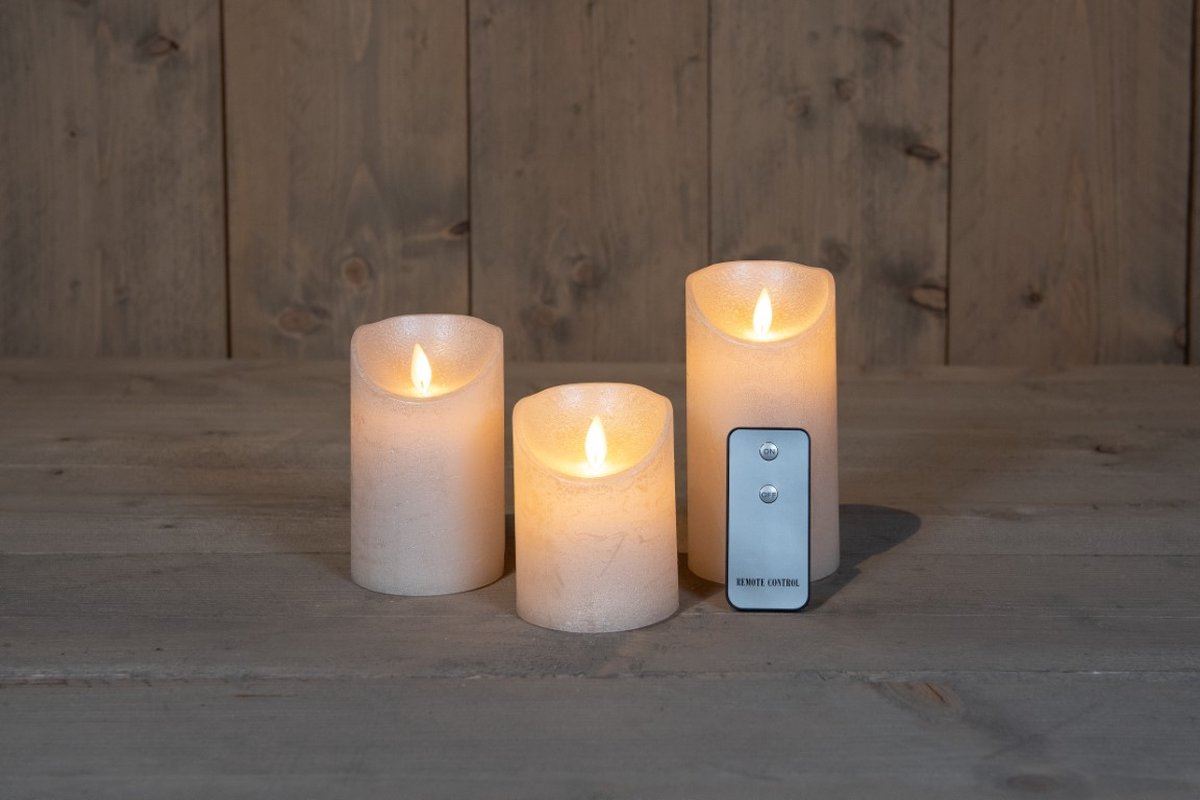 Kaars-Rustiek-3stuks-vlameffect-parel