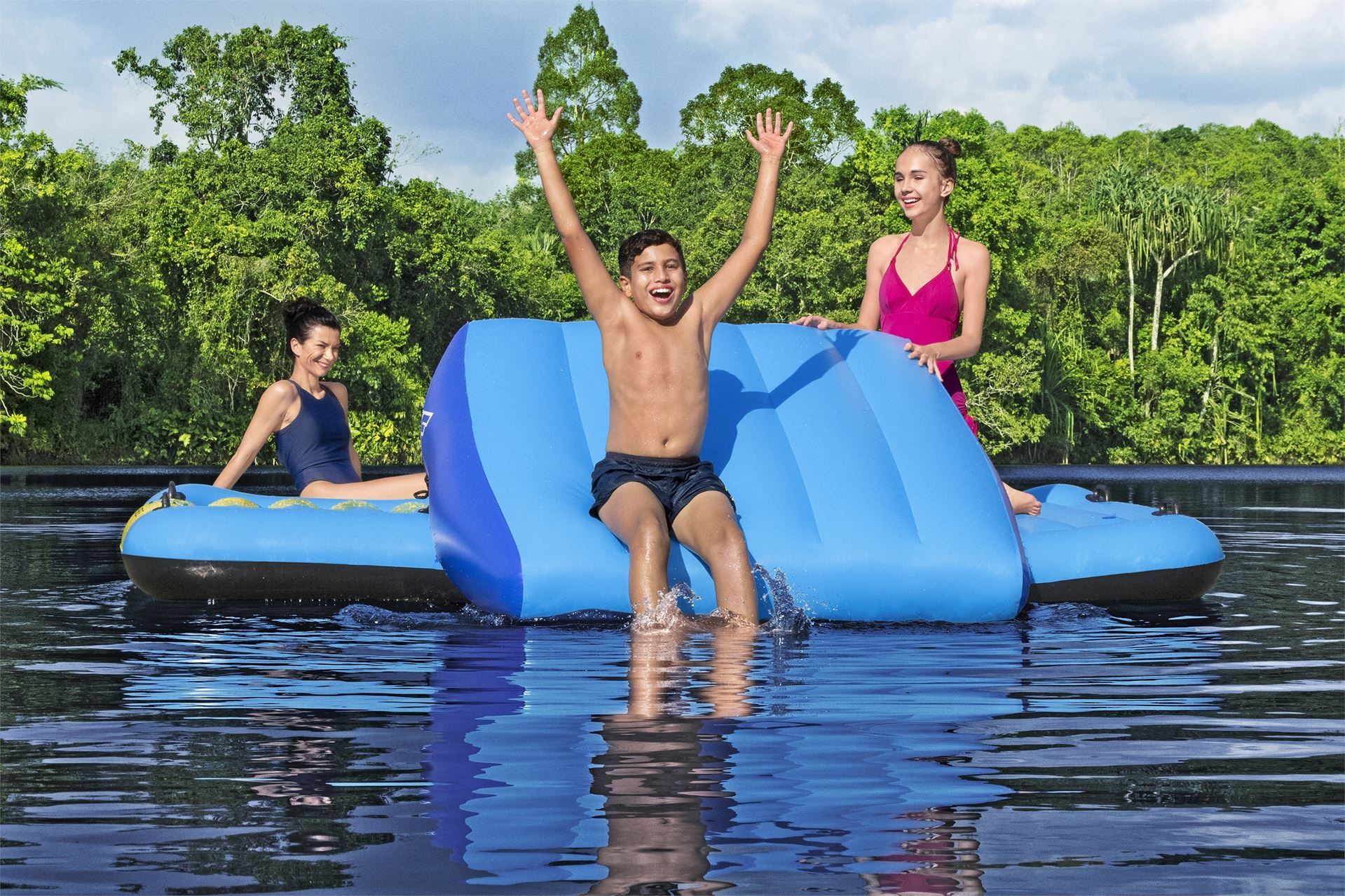 Bestway inflatable water slide with XL air mattress 'Summer Slide' - suitable for 5 people - L365 x B295 x H77 cm Hydro-force-mega-luchtbed-5-personen-met-slide-376x311cm