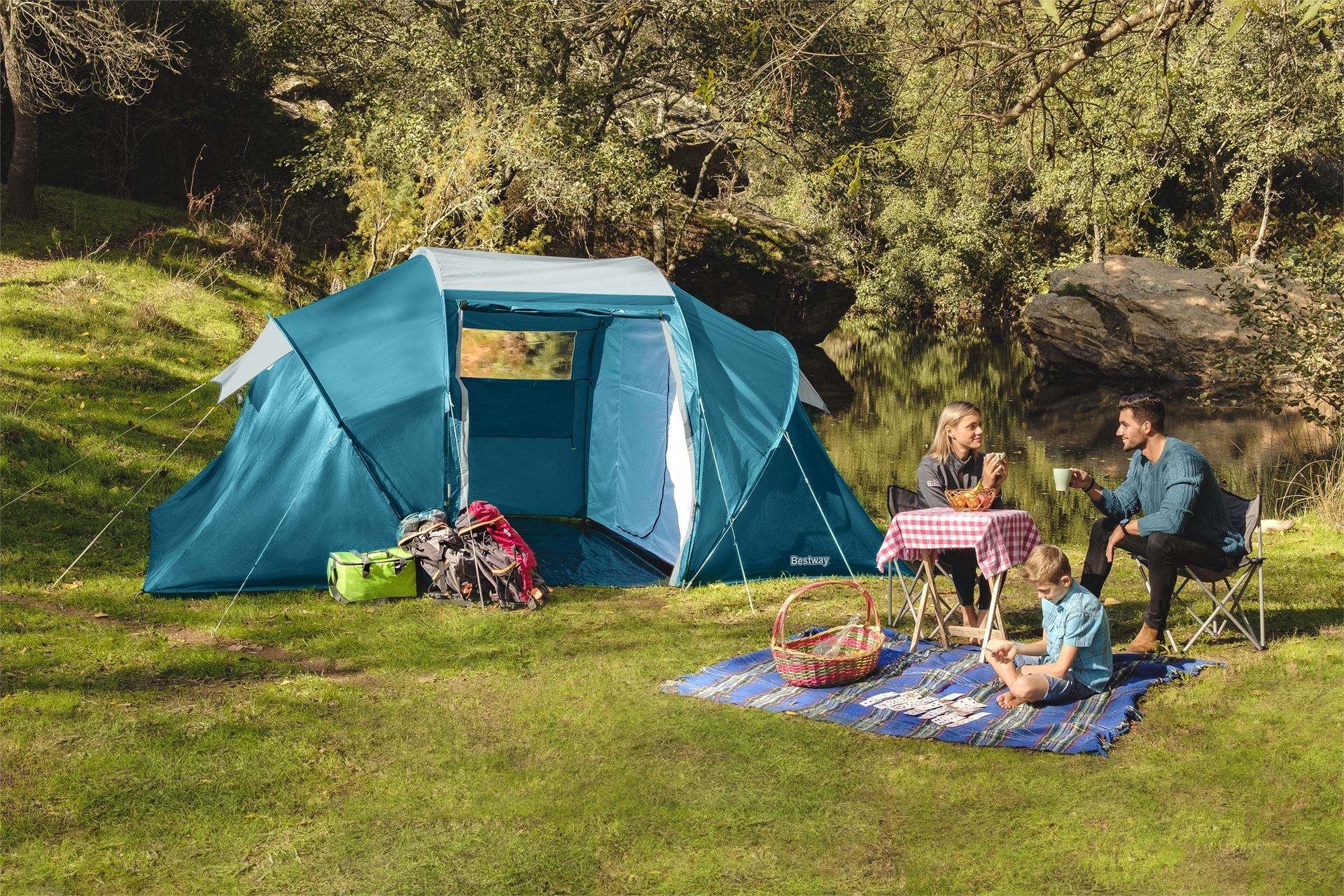 Bestway-15-1-x-7-7-x-6-1-4-60m-x-2-30m-x-1-85m-Family-Ground-4-Tent