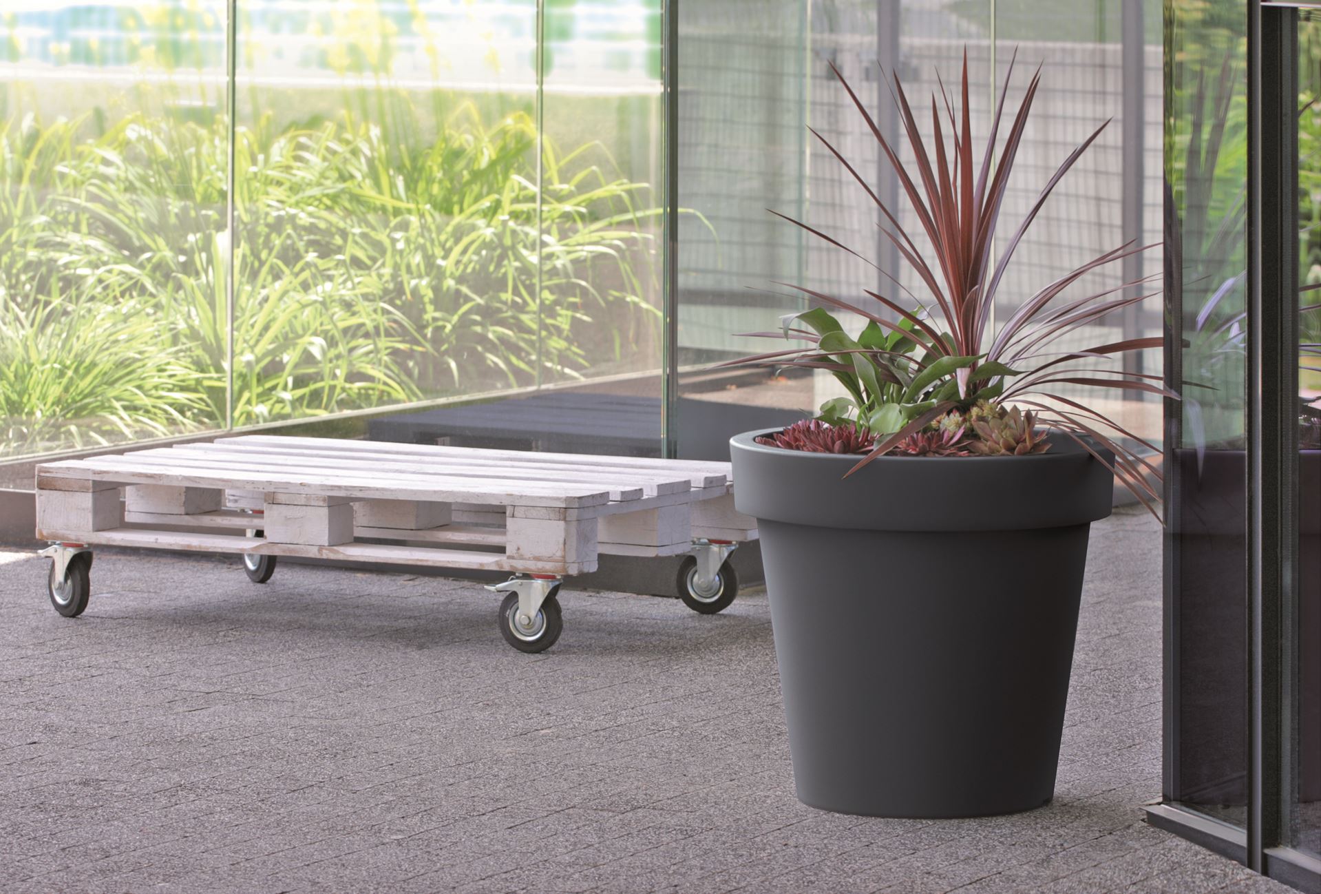Flower-pot-Lofly-anthracite