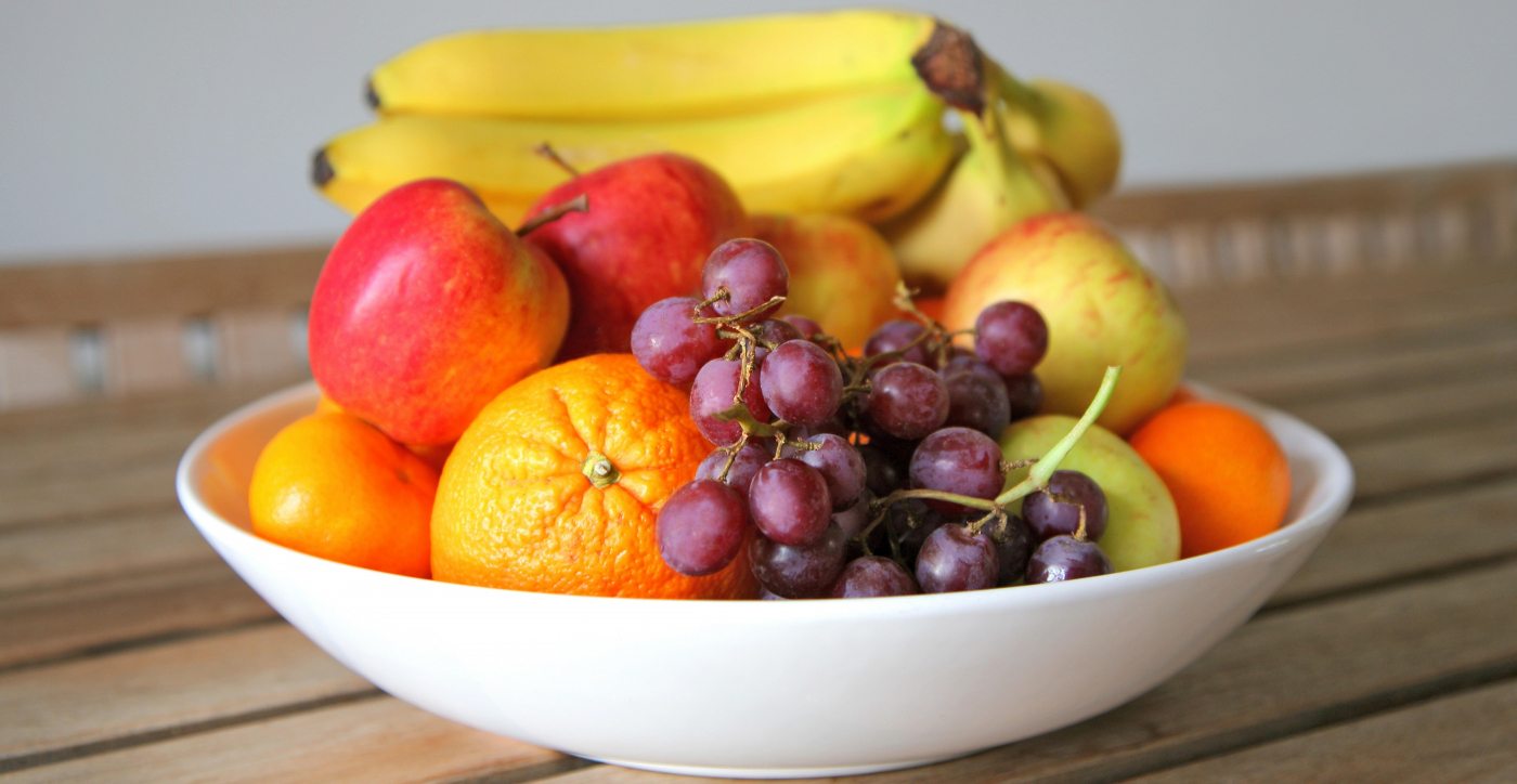 fruit bowl full of fruit