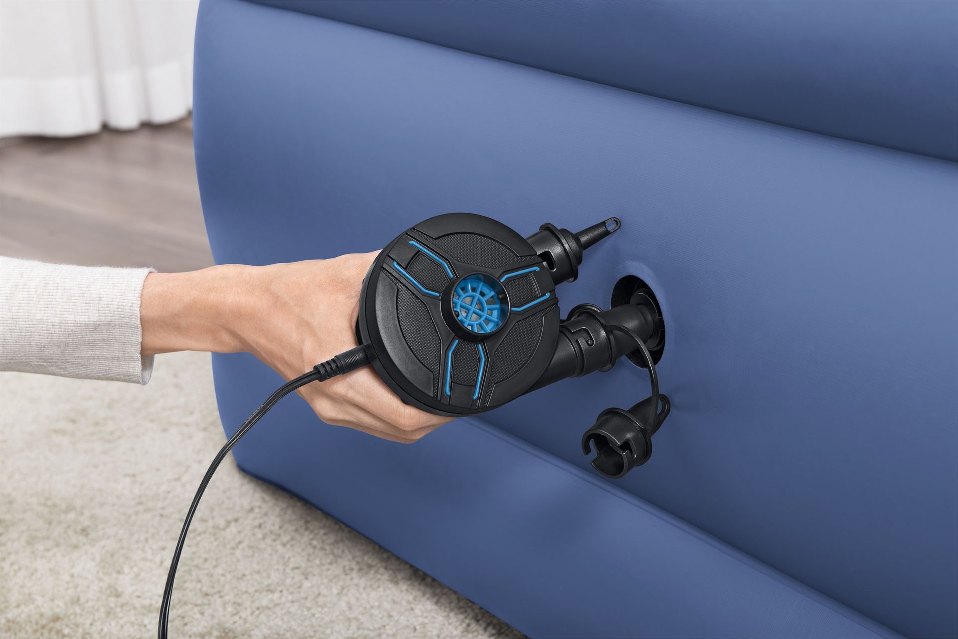 Pompe à air électrique Bestway 'Powertouch' - Convient pour les matelas pneumatiques, les jouets gonflables, les bateaux, ... - 0,03 bar Bestway-PowerTouch-AC-DC-Electric-Air-Pump