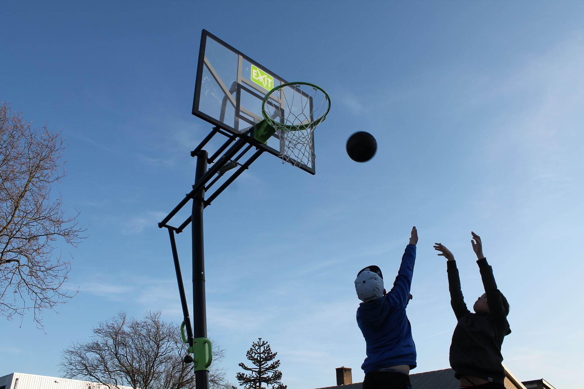 EXIT-Galaxy-basketbalbord-voor-grondmontage-groen-zwart