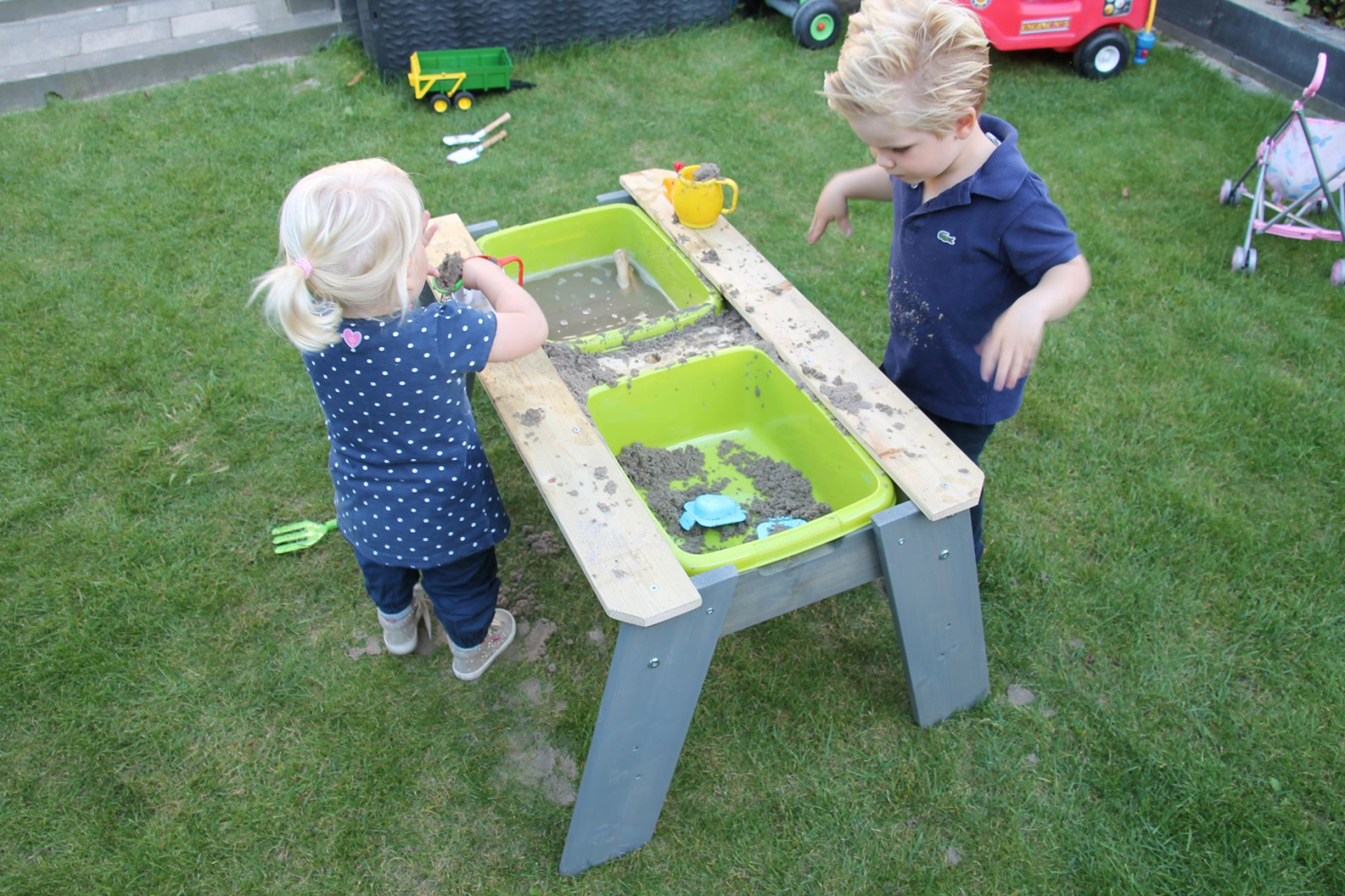 EXIT Aksent sand and water table