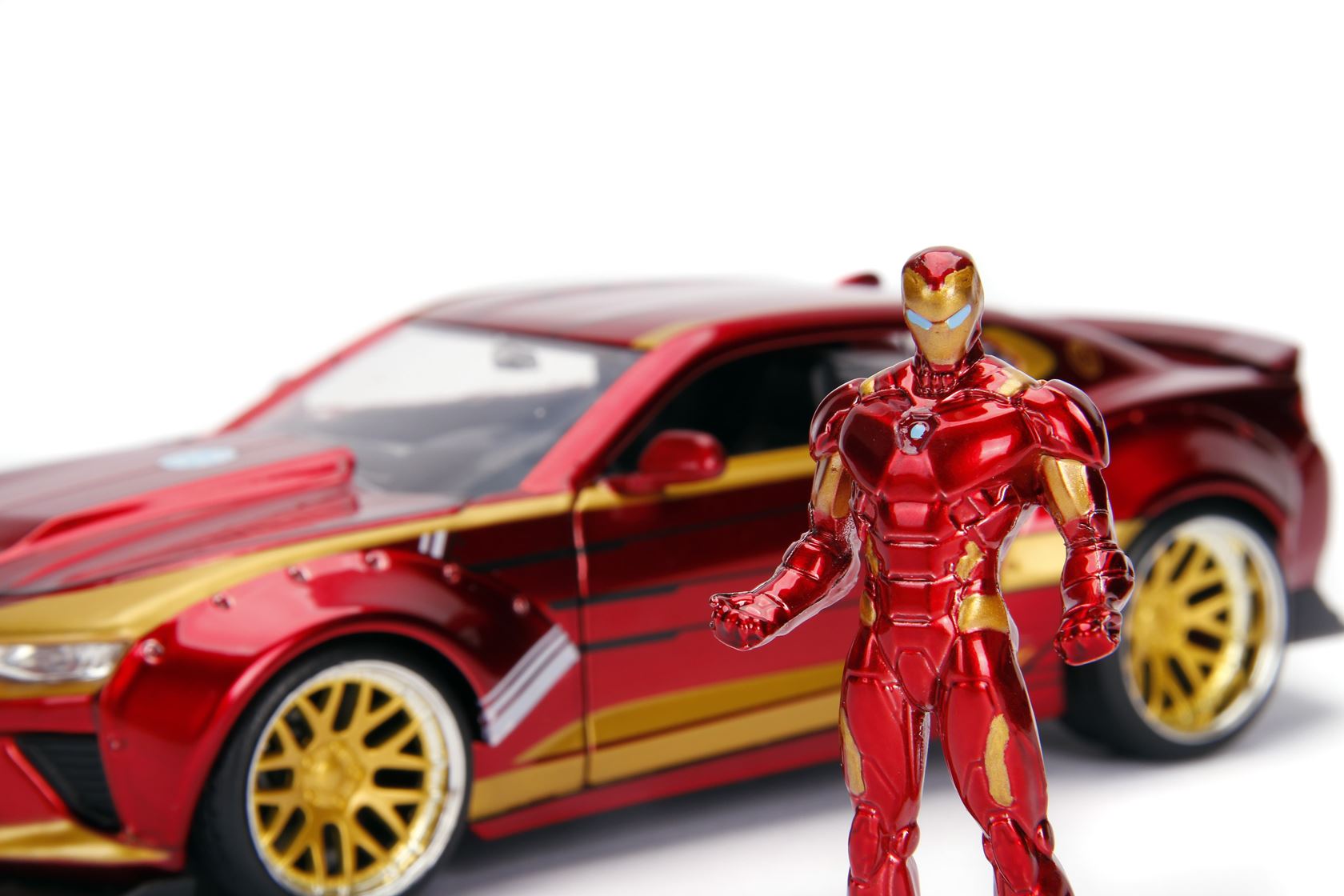 Marvel-Ironman-2016-Chevy-Camaro-SS-1-24