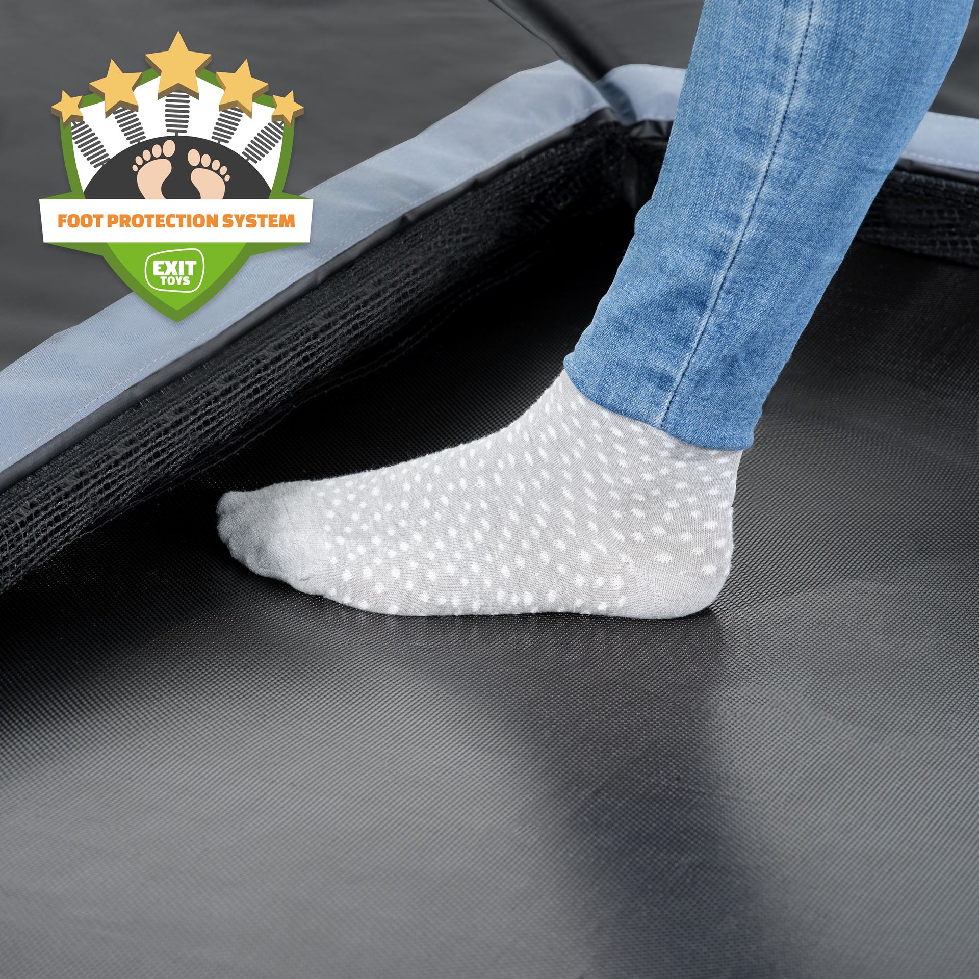 EXIT-Dynamic-groundlevel-sports-trampoline-244x427cm-zwart