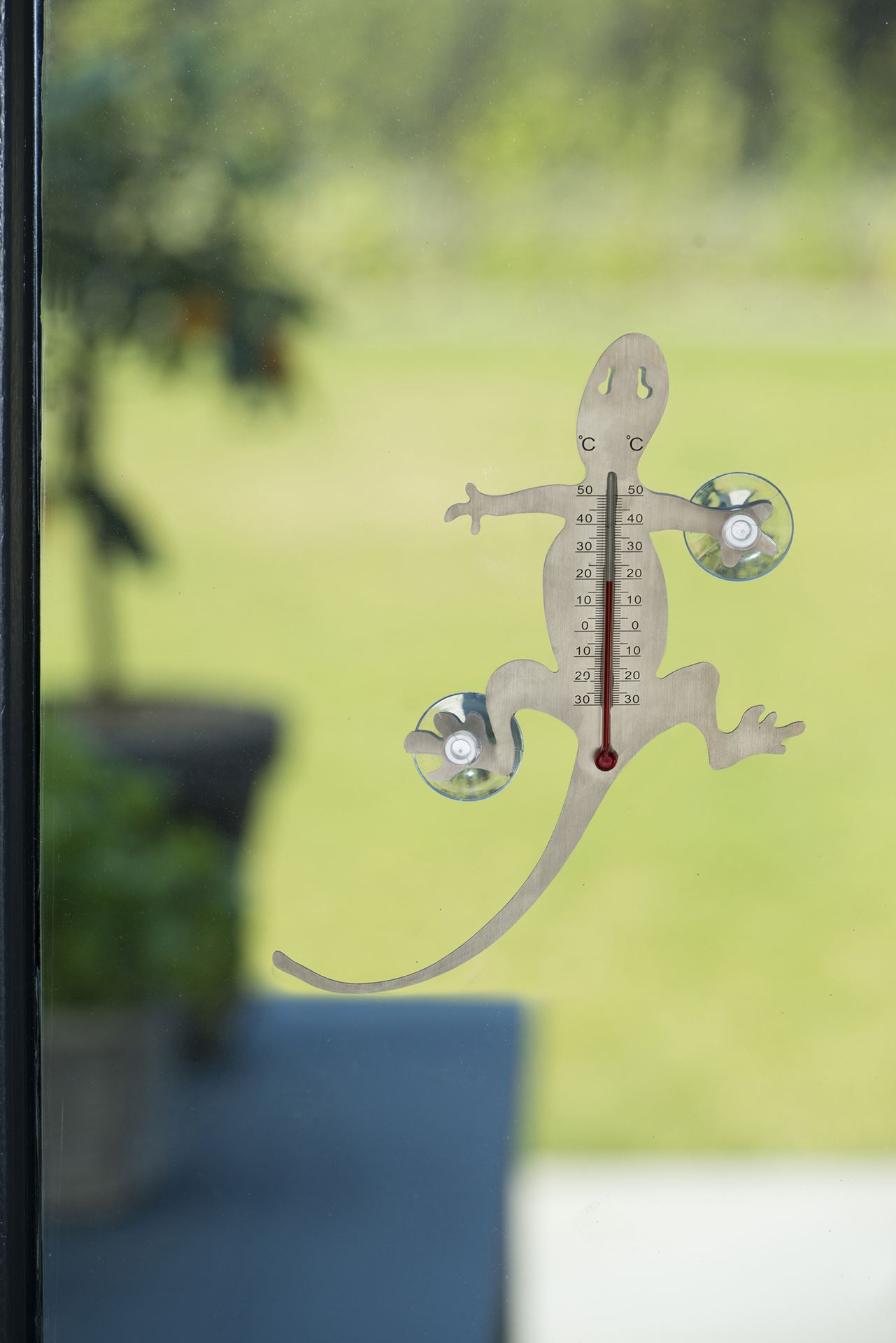 Muurthermometer-metaal-met-zuignappen-salamander-20x16x1cm