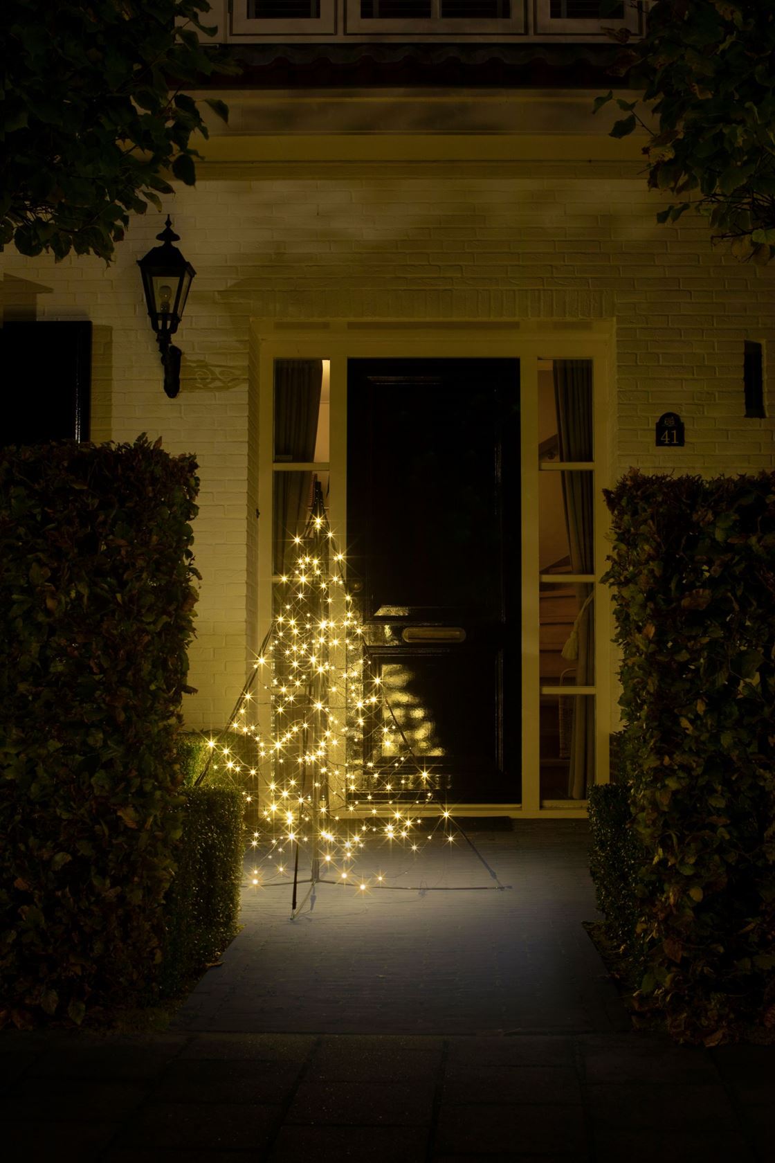 Fairybell Sapin de Noël illuminé toutes surfaces - 150 cm - 240 lumières LED blanc chaud et scintillantes - avec support