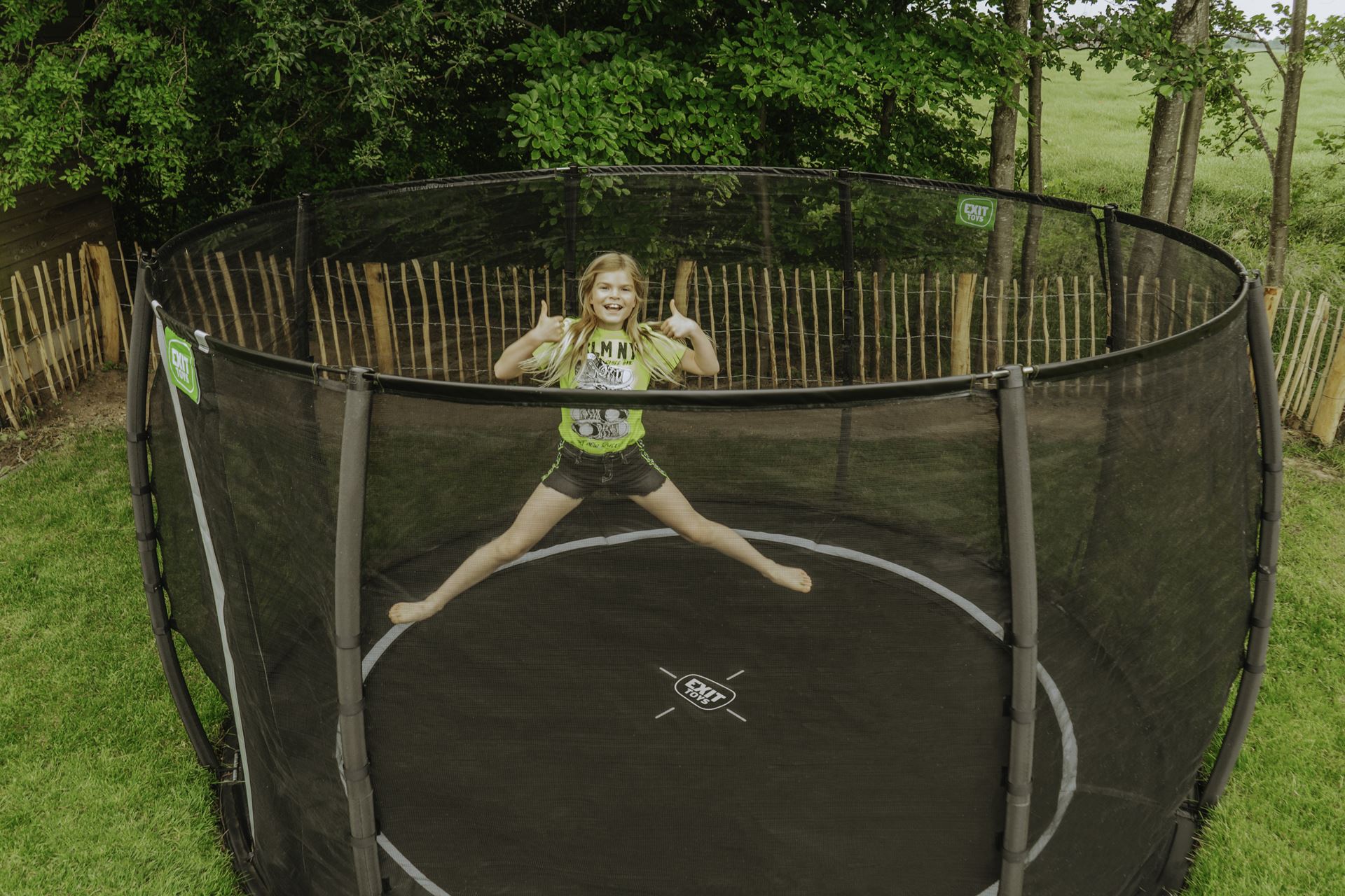 EXIT-Dynamic-groundlevel-trampoline-366cm-met-veiligheidsnet-zwart