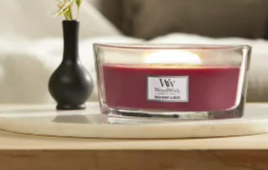 Wild-Berry-Beets-Ellipse-Candle