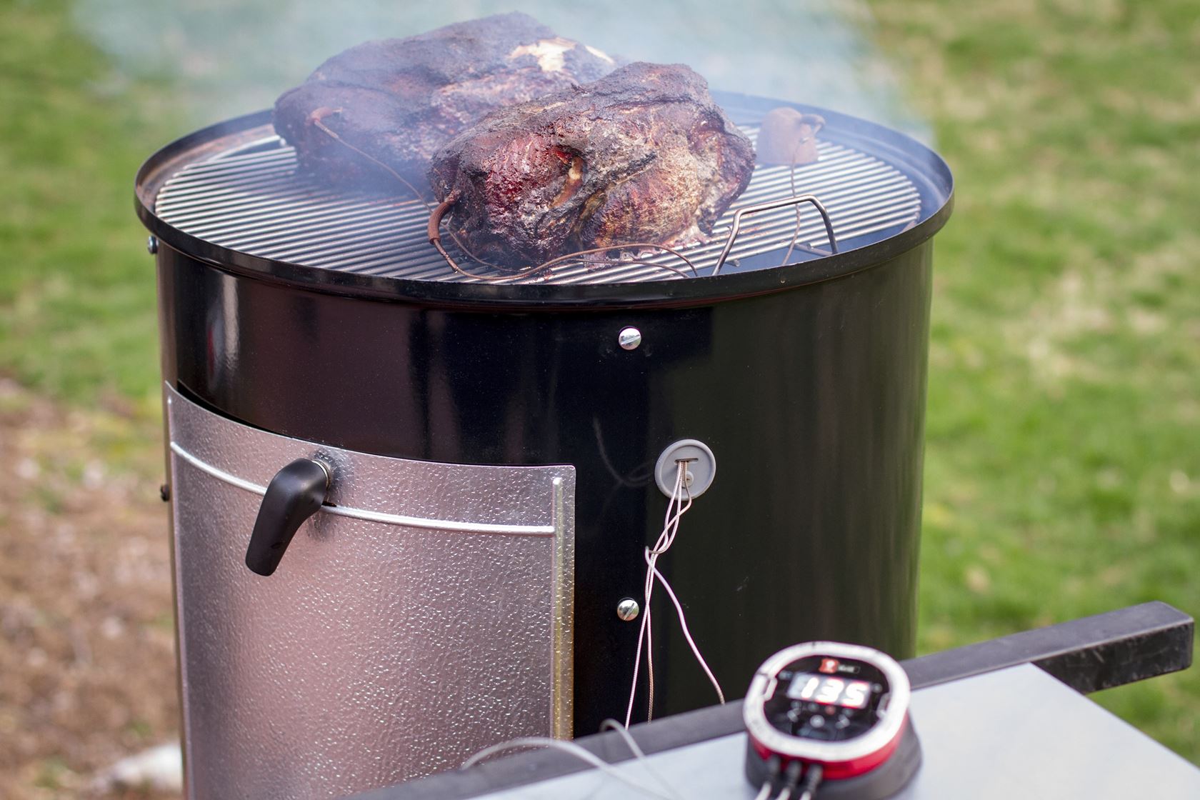 Smokey-Mountain-Cooker-57cm-Black