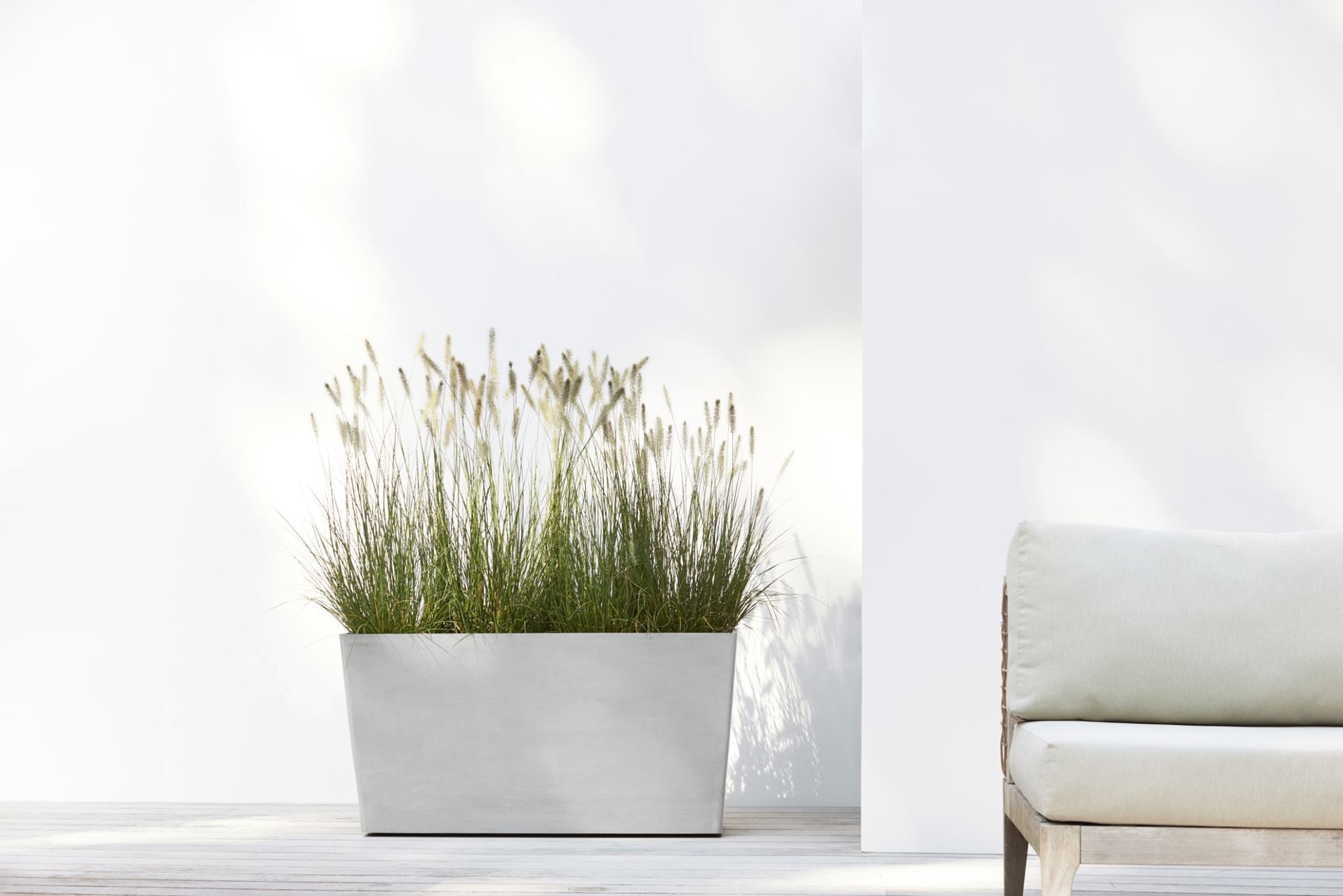 Ecopots-paris-wheels-white-grey-LBH-100x40x50-cm-incl-2-wielstops
