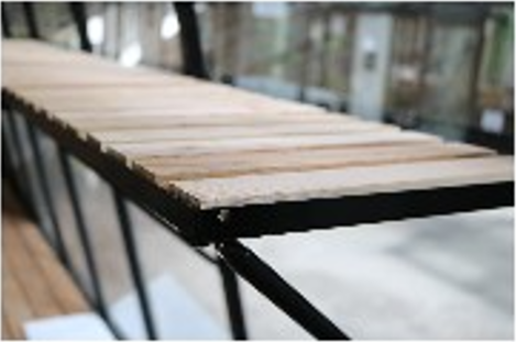 Table de travail avec marqueterie en bois (225x52 cm)