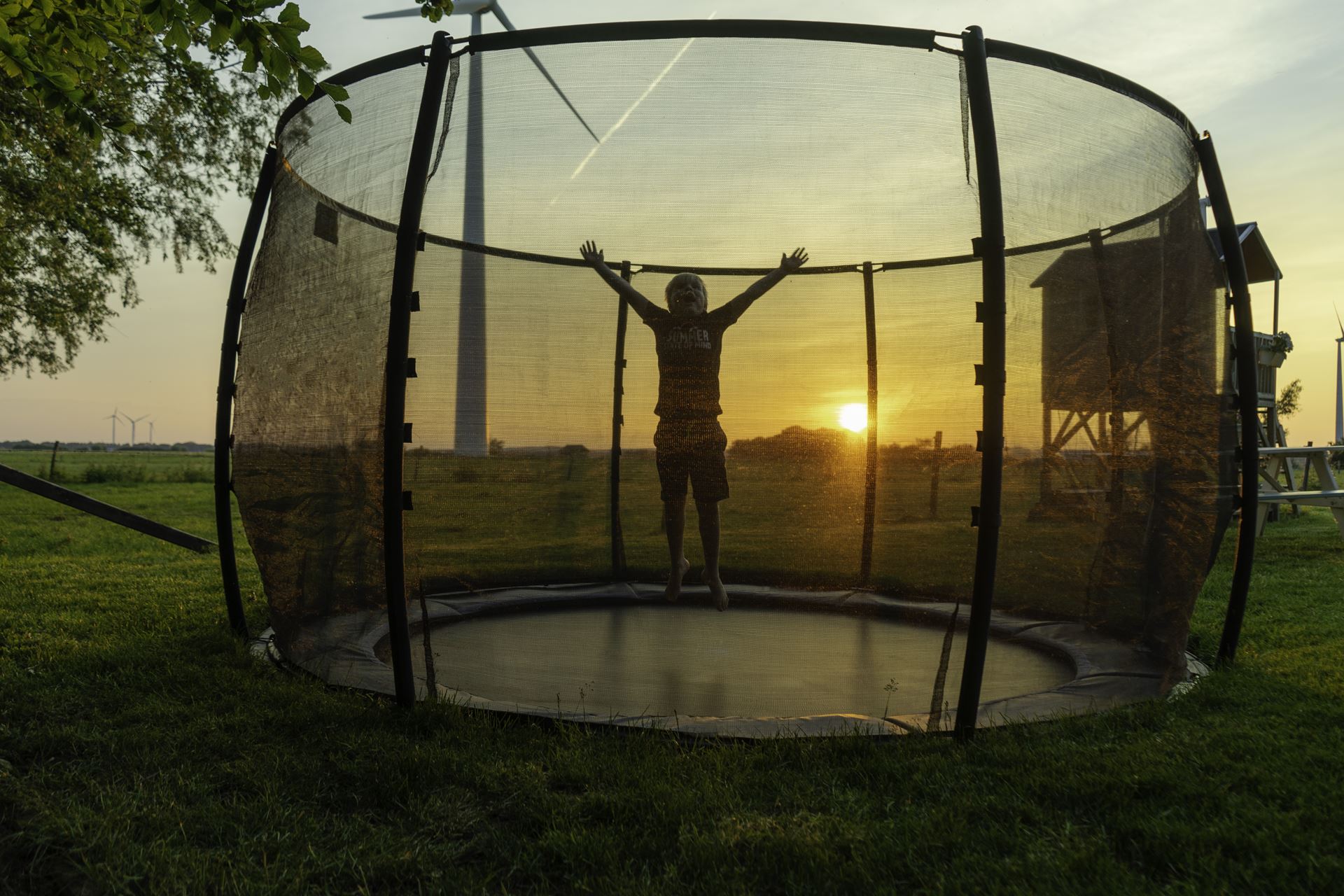 EXIT-Dynamic-groundlevel-trampoline-366cm-met-veiligheidsnet-zwart