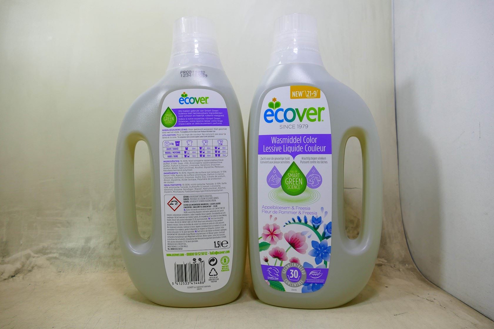 Ecover-vloeibaar-wasmiddel-1-5L-30sc-Color-Appelbloesem-Freesia
