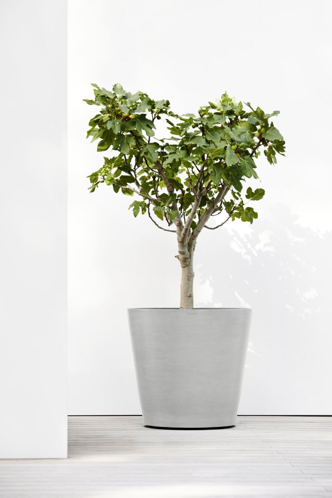 Ecopots-amsterdam-wheels-white-grey-80-cm-H72-cm-incl-3-wielstops