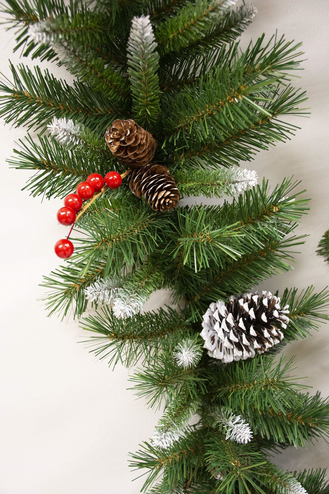 Frosted-Berry-Guirlande-l274cm-d25cm