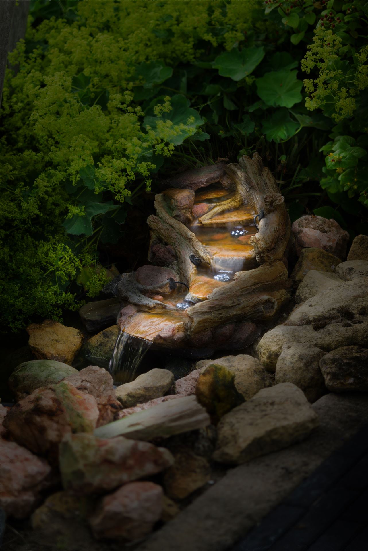REVETON-bocht-rechts-waterval-polyresin-900l-h-transparante-slang-13-mm-x-3-m-3x-1x8-leds-wit-kleur-