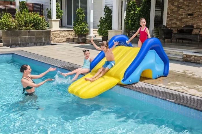 Bestway-8-1-x-49-x-39-2-47m-x-1-24m-x-1-00m-Giant-Pool-Water-Slide