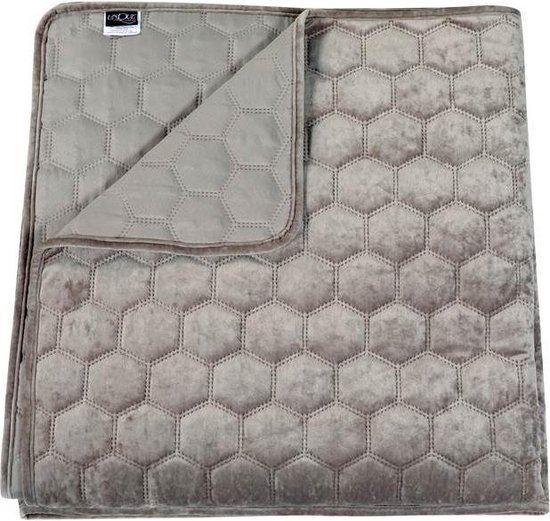 Bedsprei-Peggy-240-x-280cm-lits-jumeaux-tweepersoons-bed-XL-light-grey-lichtgrijs