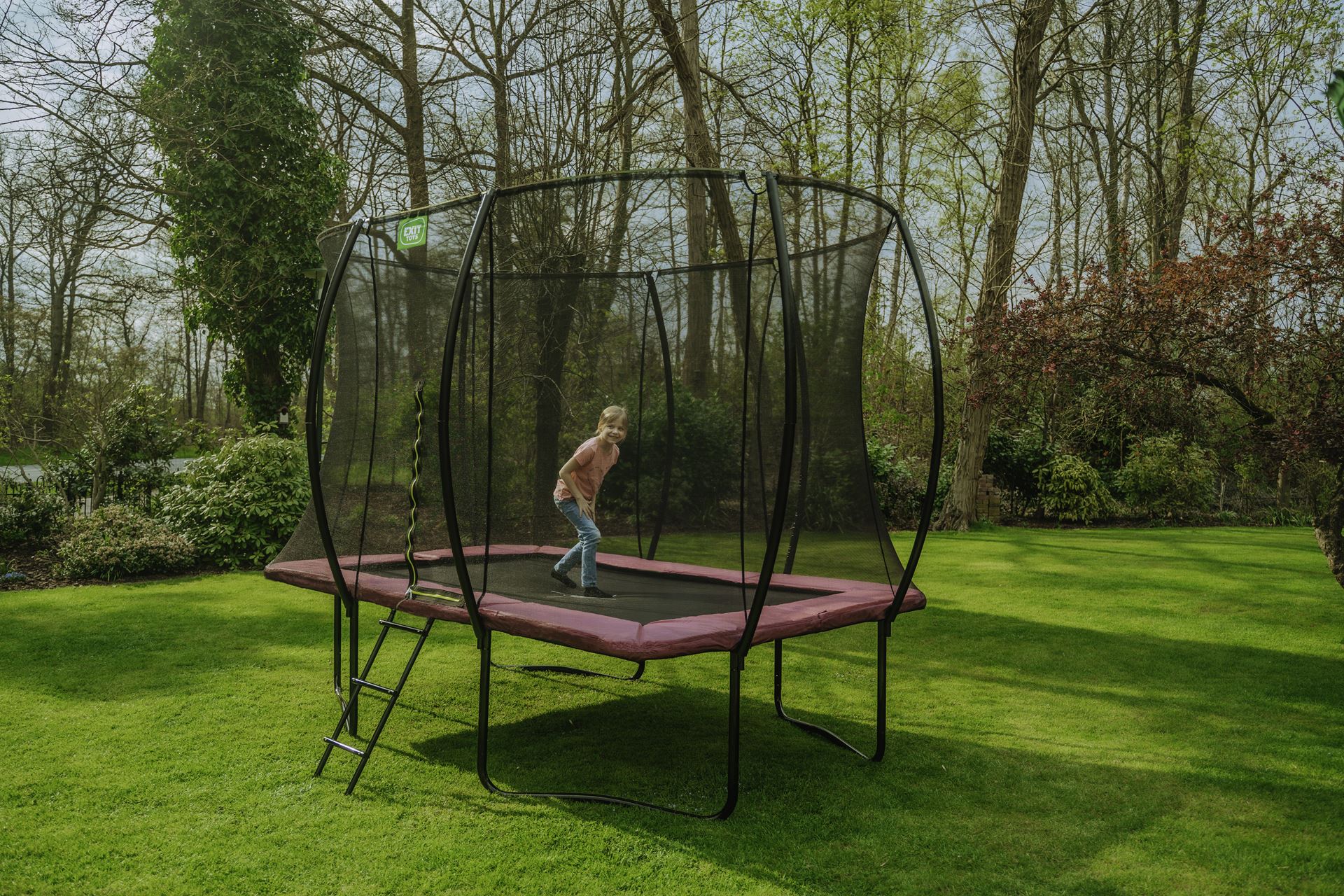 EXIT-Silhouette-trampoline-214x305cm-roze