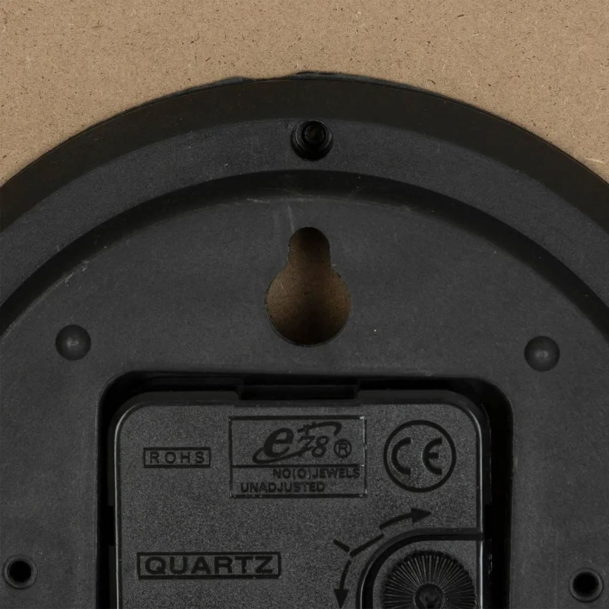 Houten-klok-Ivana-bruin-D38