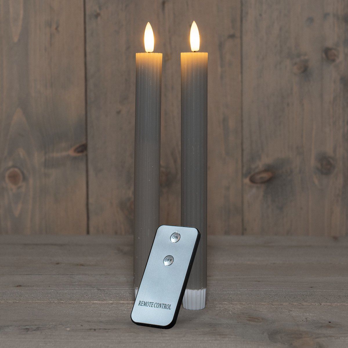 Dinerkaars-Rustiek-H23cm-2stuks-vlameffect-taupe