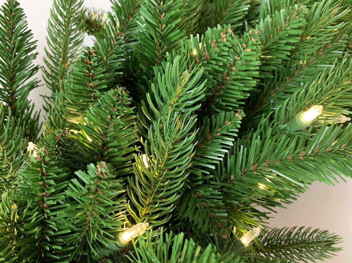 Grande-Fir-Wreath-d61cm-50L-Transfo