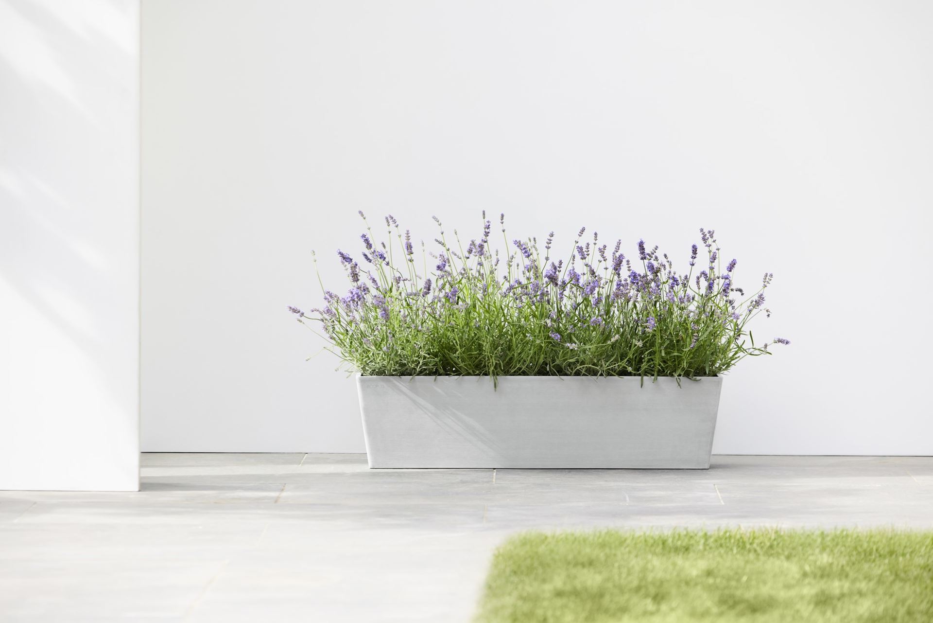 Ecopots-bruges-white-grey-LBH-80x20x20