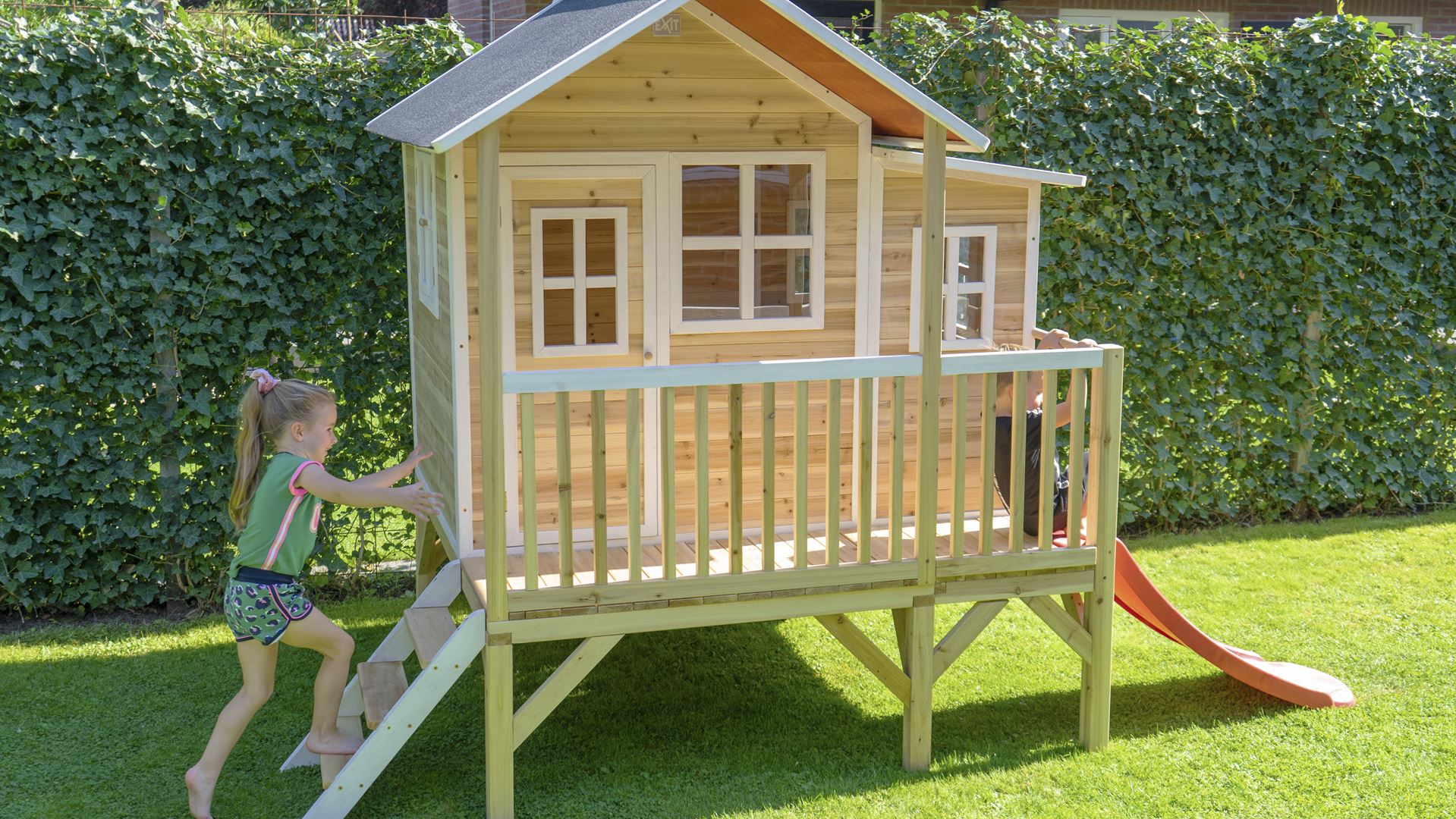 EXIT-Loft-350-houten-speelhuis-naturel