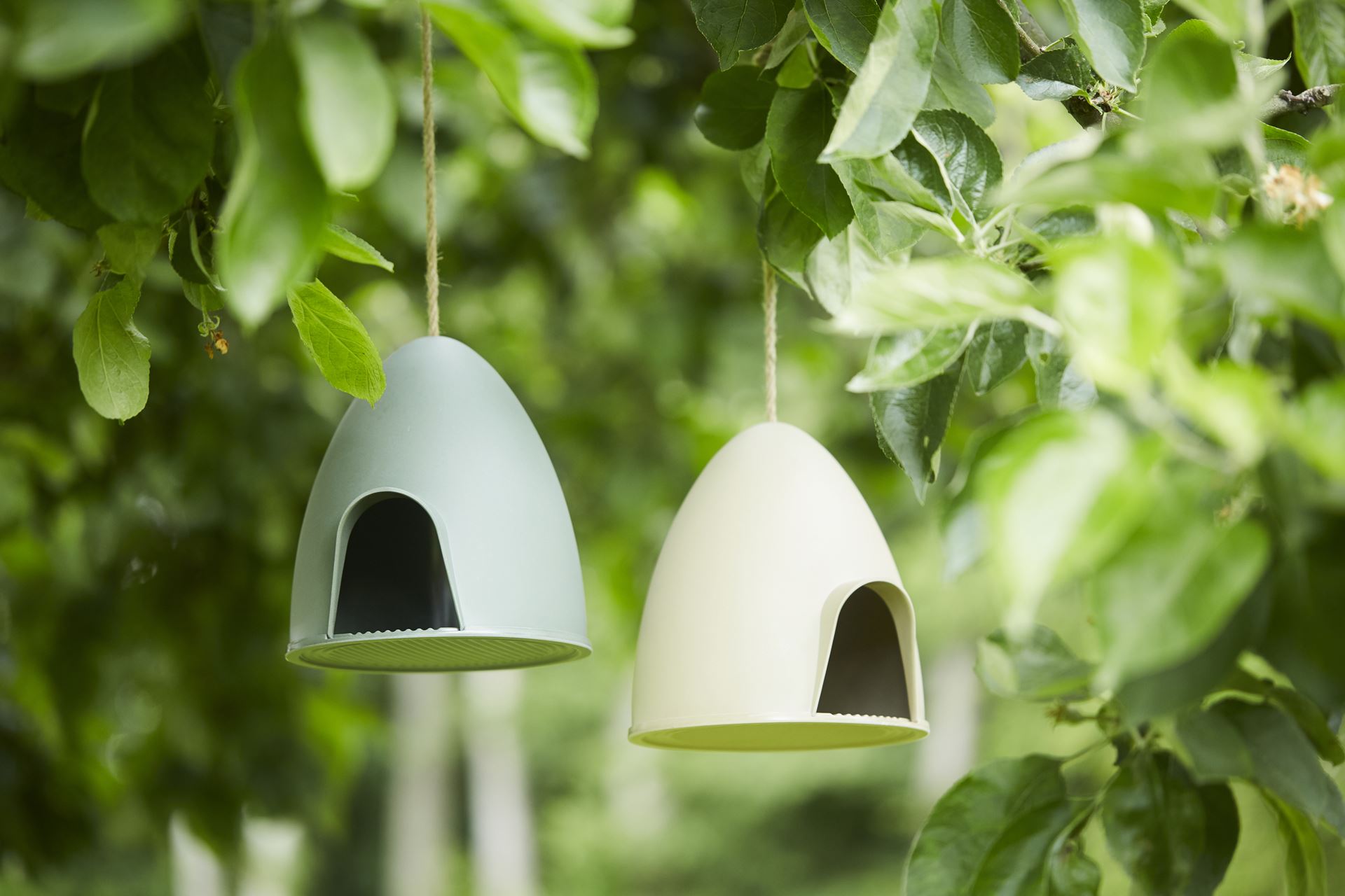 Point-Virgule-voederhuisje-voor-vogels-uit-bamboevezel-groen-18-2x17x18-7cm