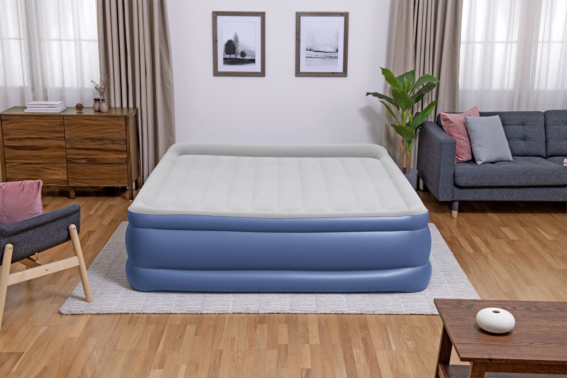 Bestway airbed 'Tritech King' - 203x193x56 cm - with side, built-in pump, deflating valve and pillow - blue/gray Bestway-2-03m-x-1-93m-x-56cm-Tritech-Air-Mattress-King-Built-in-AC-Pump