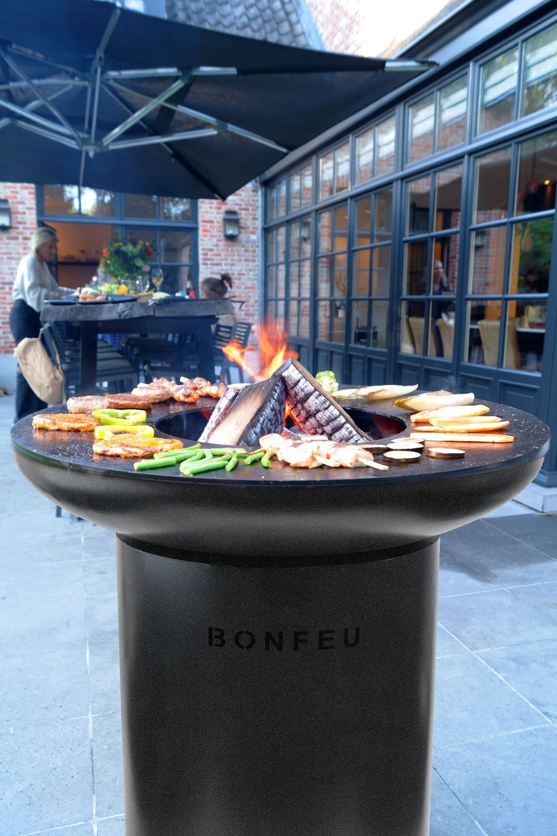 BonFeu-Vuurschaal-BBQ-BonBiza-Zwart-H-100-cm-45-cm-