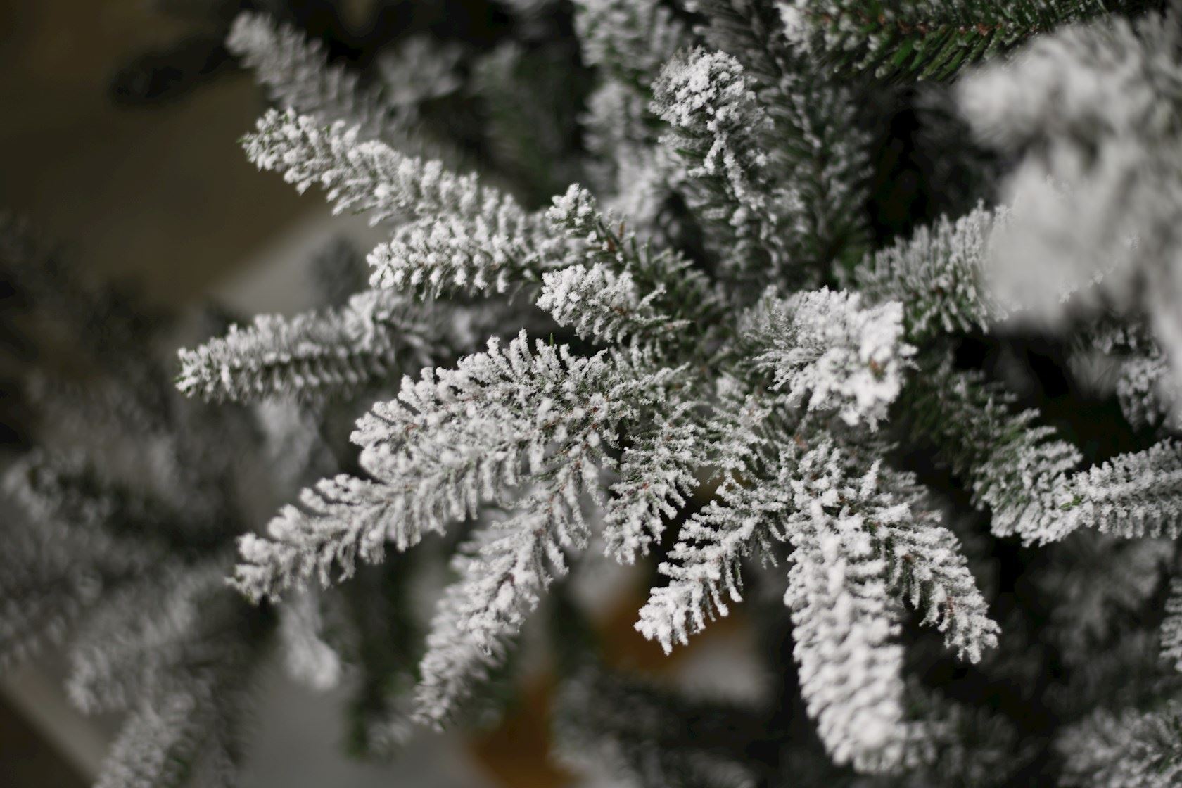 Andorra-Flocked-Hinged-274cm