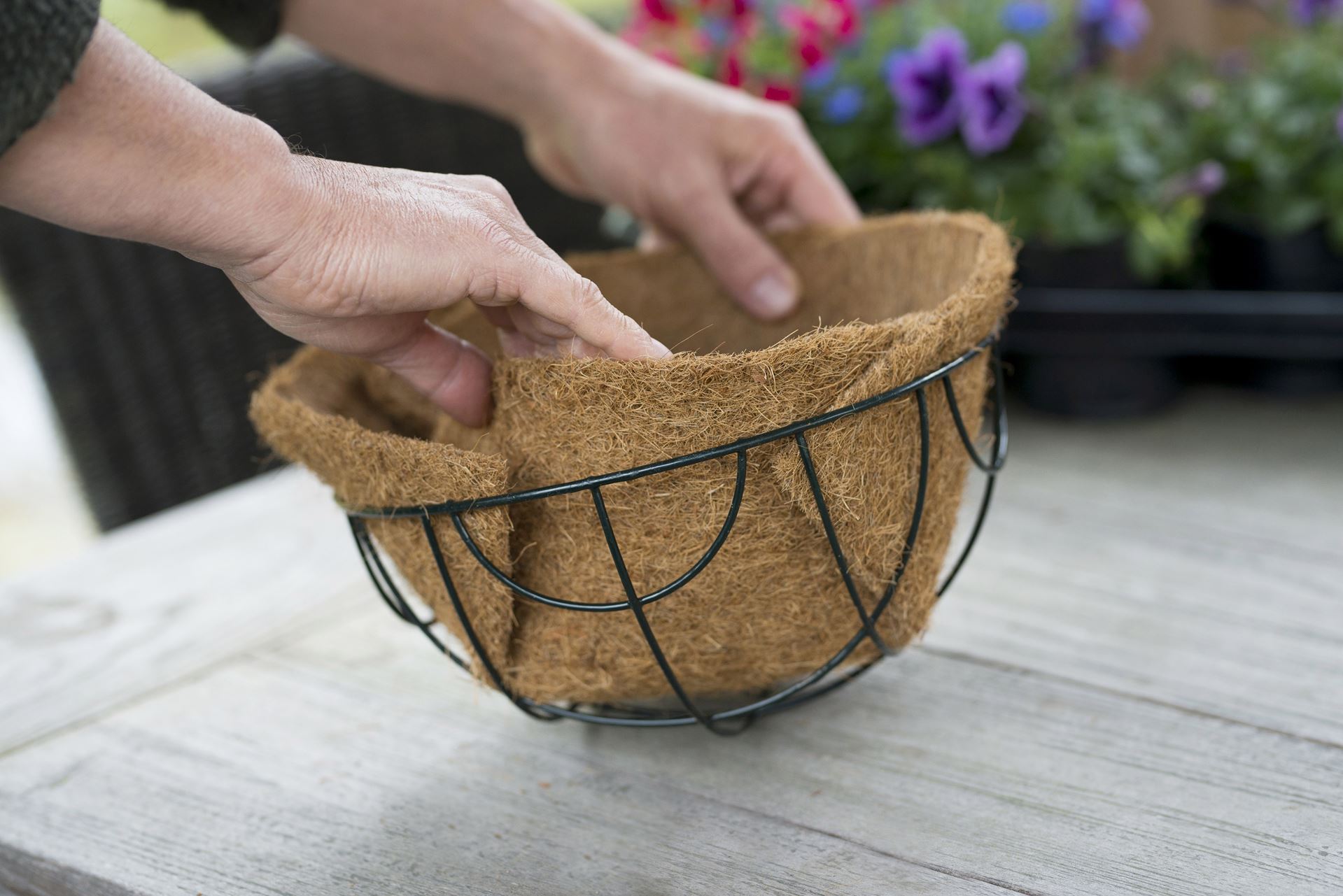 Kokosinlegvel-voor-hanging-basket-plat-met-waterkering-45cm-voor-30cm-basket