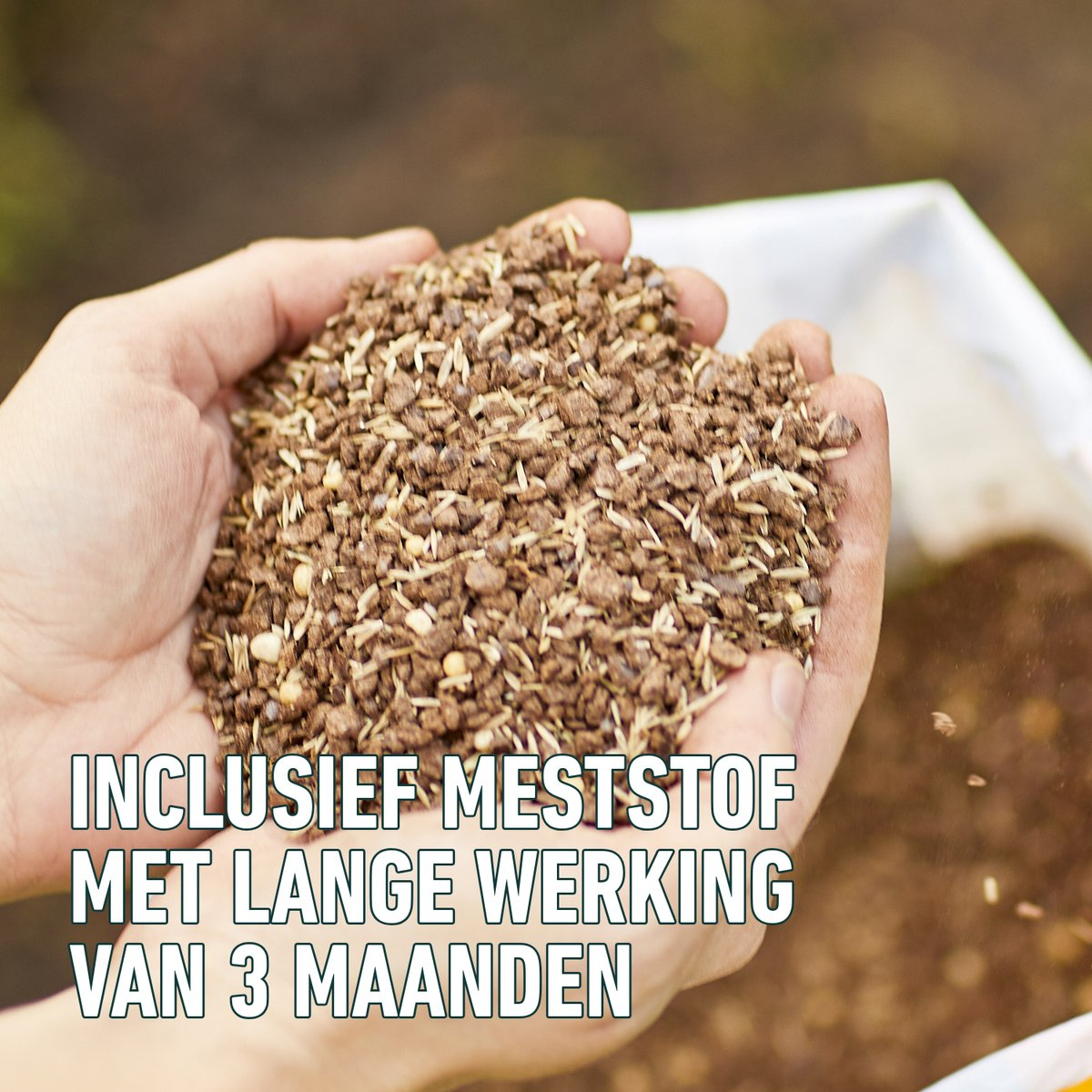 Compo Complete Mix 1.2kg - restaurer les pelouses gravement endommagées - 4 en 1 : graines de gazon, terreau, engrais + chaux - germination rapide - boîte pour 6 m²