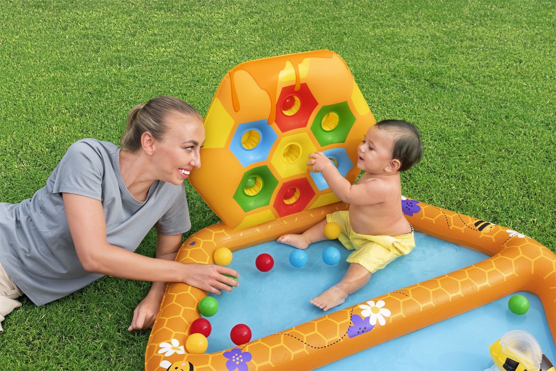 Bestway-baby-peuter-waterspellen-ballenbak-en-zwembadje-127x119x61cm