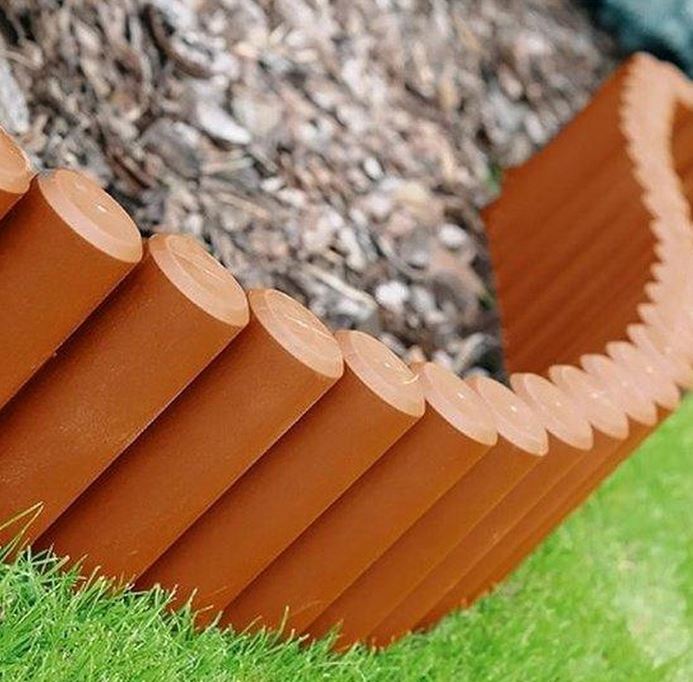 Garden-edge-fencing-PALISADA-TERRACOTTA