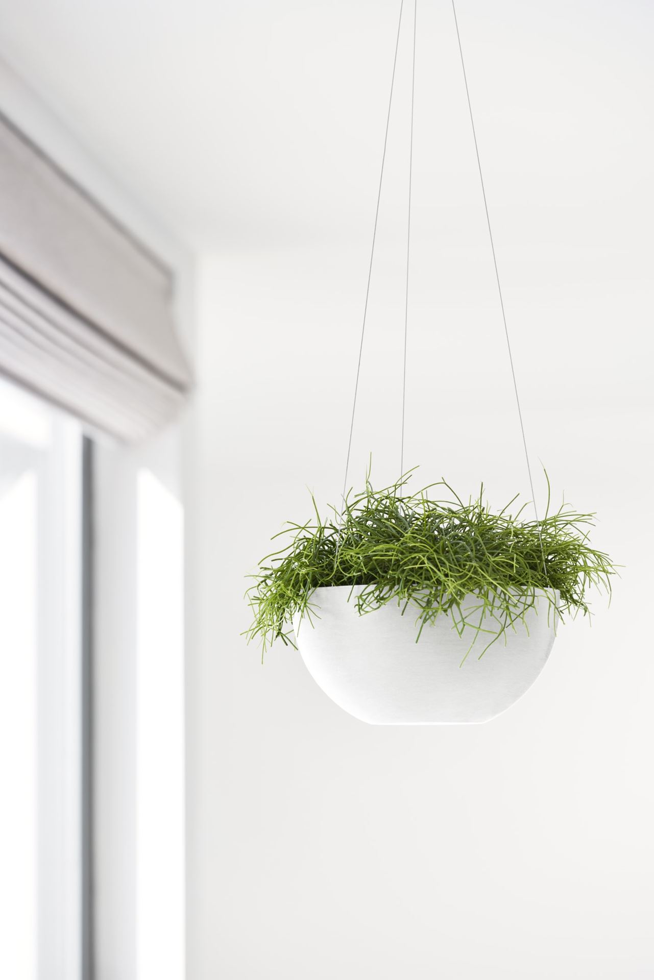 Ecopots-brussels-hanging-pure-white-26-5-cm-H13-cm
