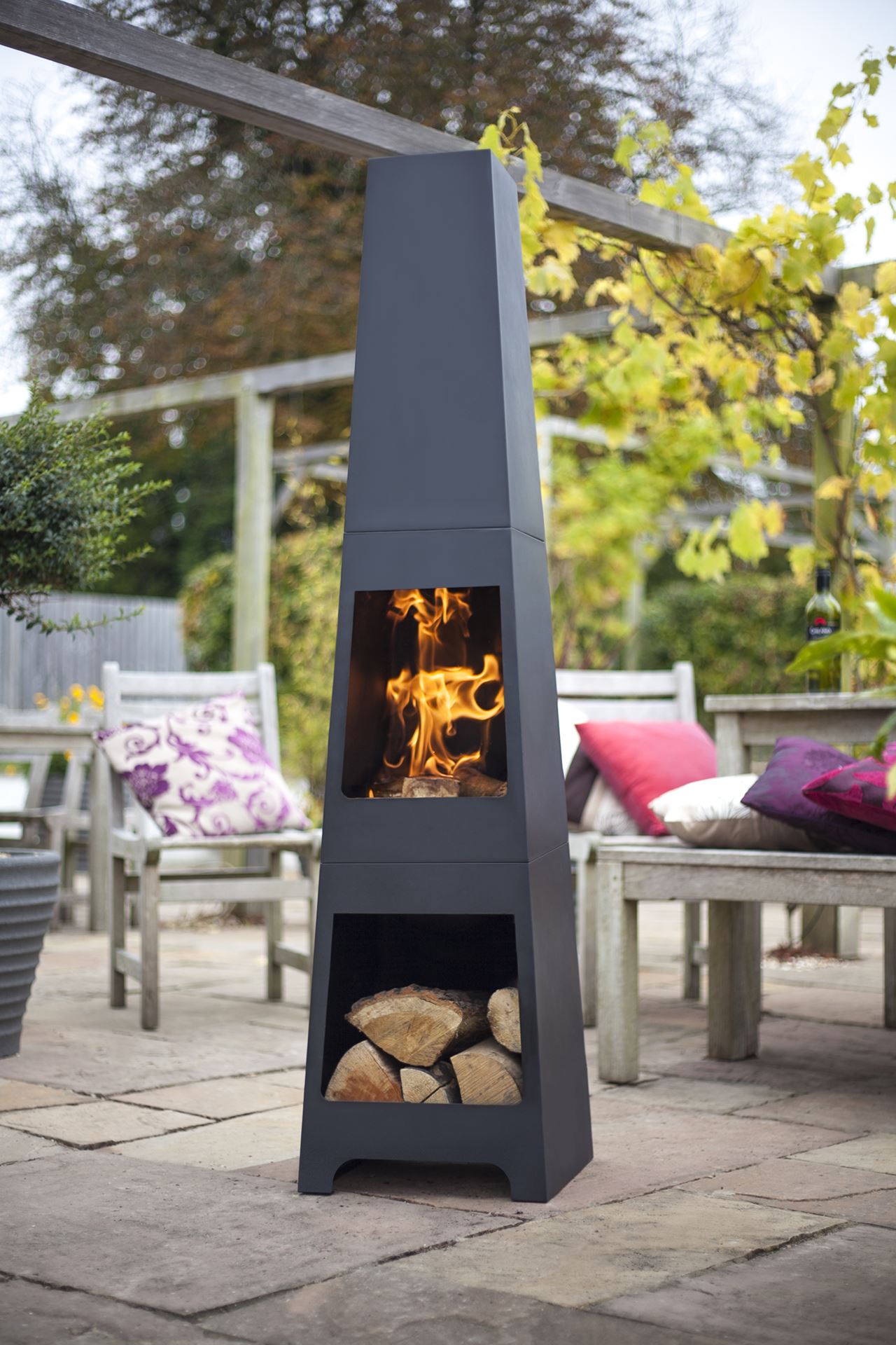 vuurschaal-Malmo-Steel-Chimenea-w-Log-Store-150cm