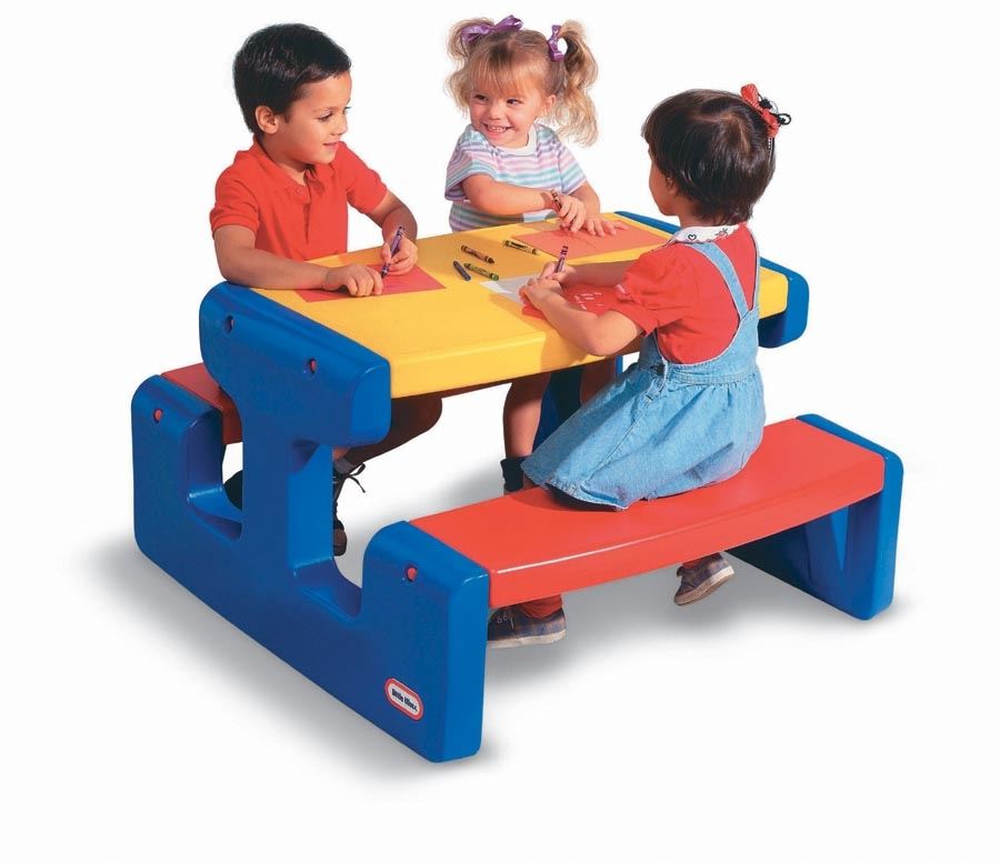 Little Tikes Grote Kids Speeltafel 'Primary' - 93 x 100 x 55 cm - Ruimte voor 6 kinderen voor binnen- en buitenactiviteiten