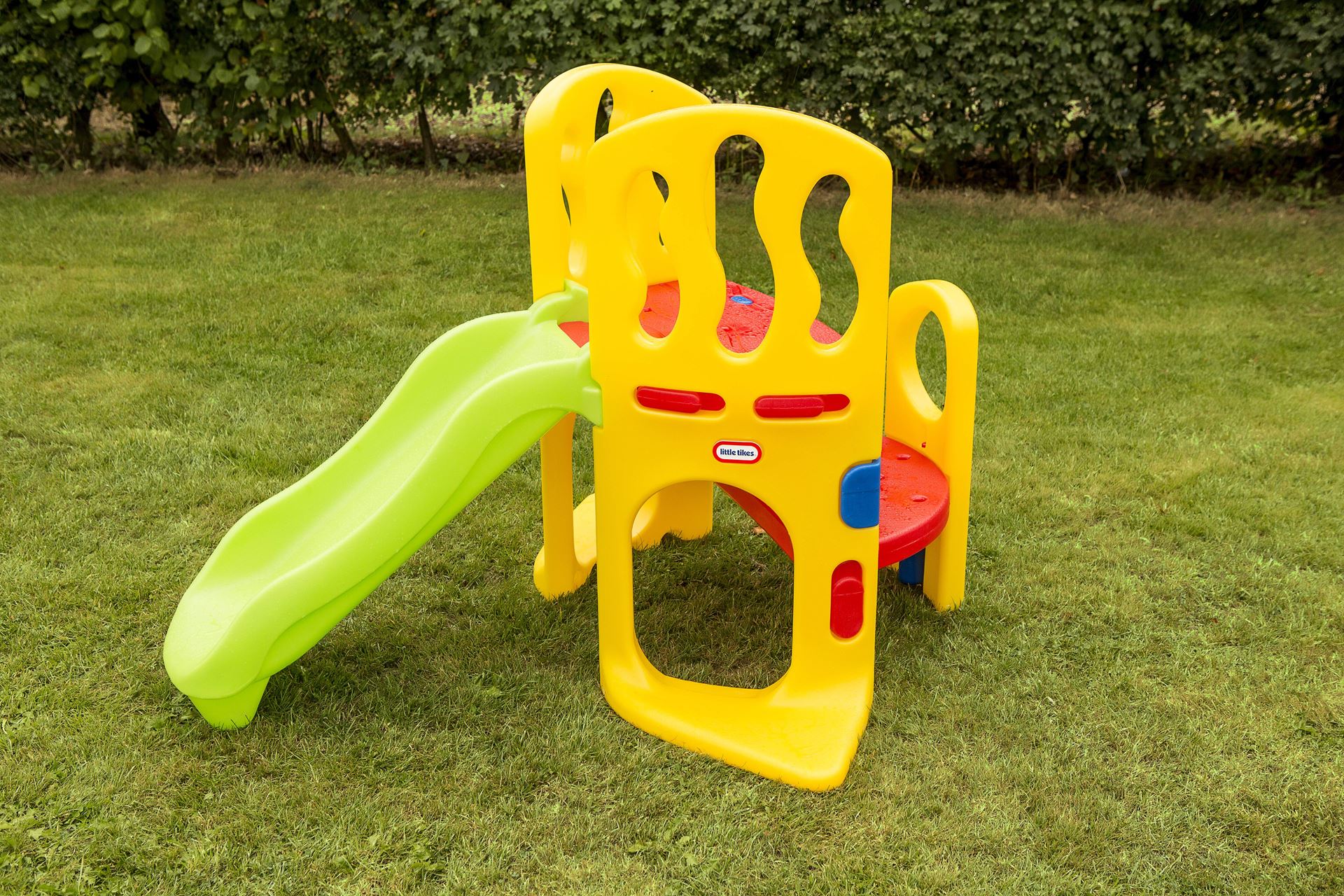Little-Tikes-klimtoren-Primary-met-glijbaan
