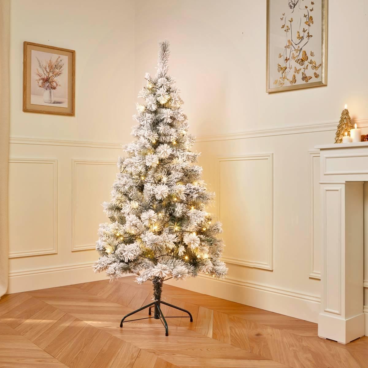 Kerstboom-Windy-Peak-H150cm-sneeuw