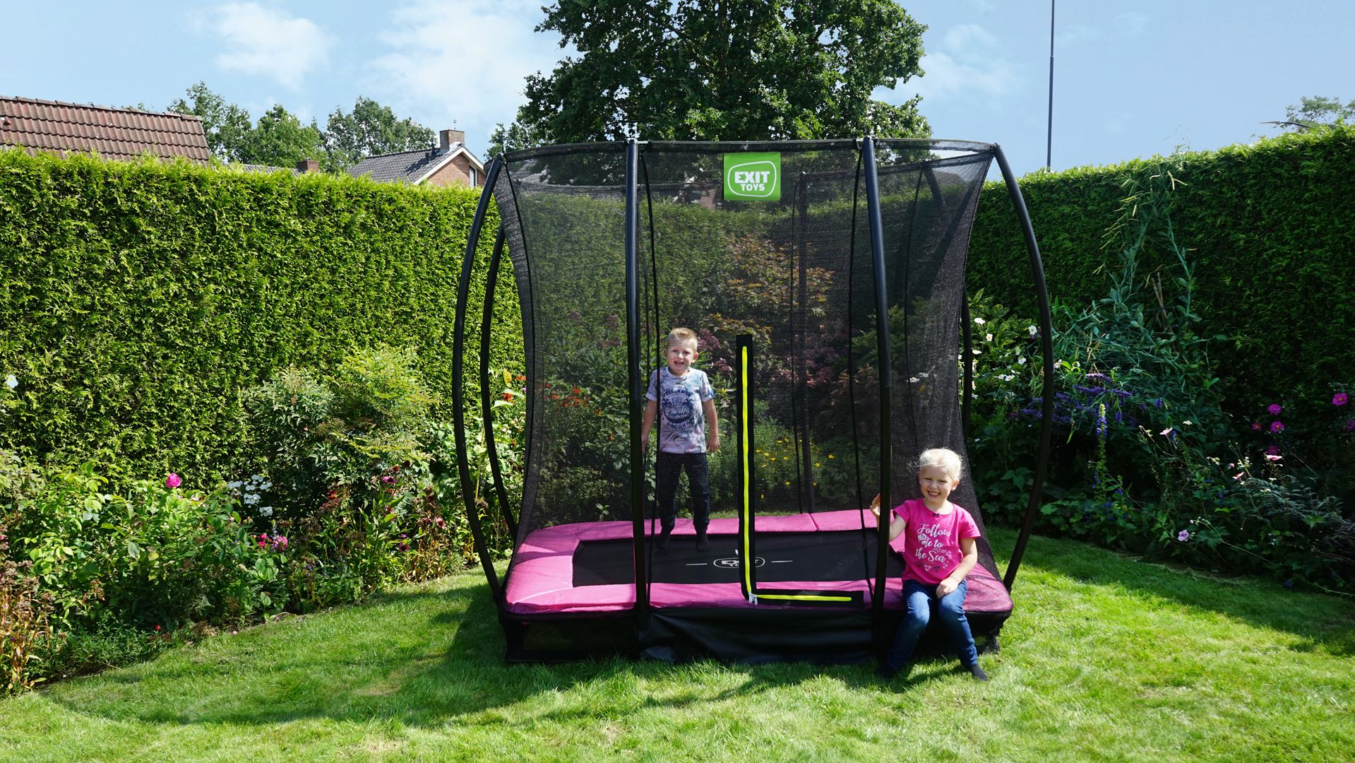 EXIT-Silhouette-inground-trampoline-153x214cm-met-veiligheidsnet-roze