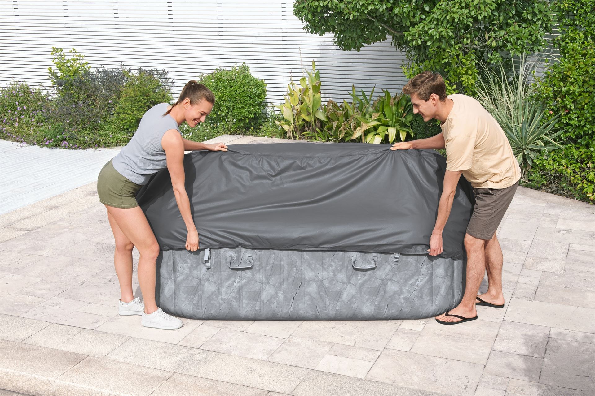 Lay-Z-Spa-90-5-x-90-5-x-28-2-30m-x-2-30m-x-71cm-Thermal-Cover-Square