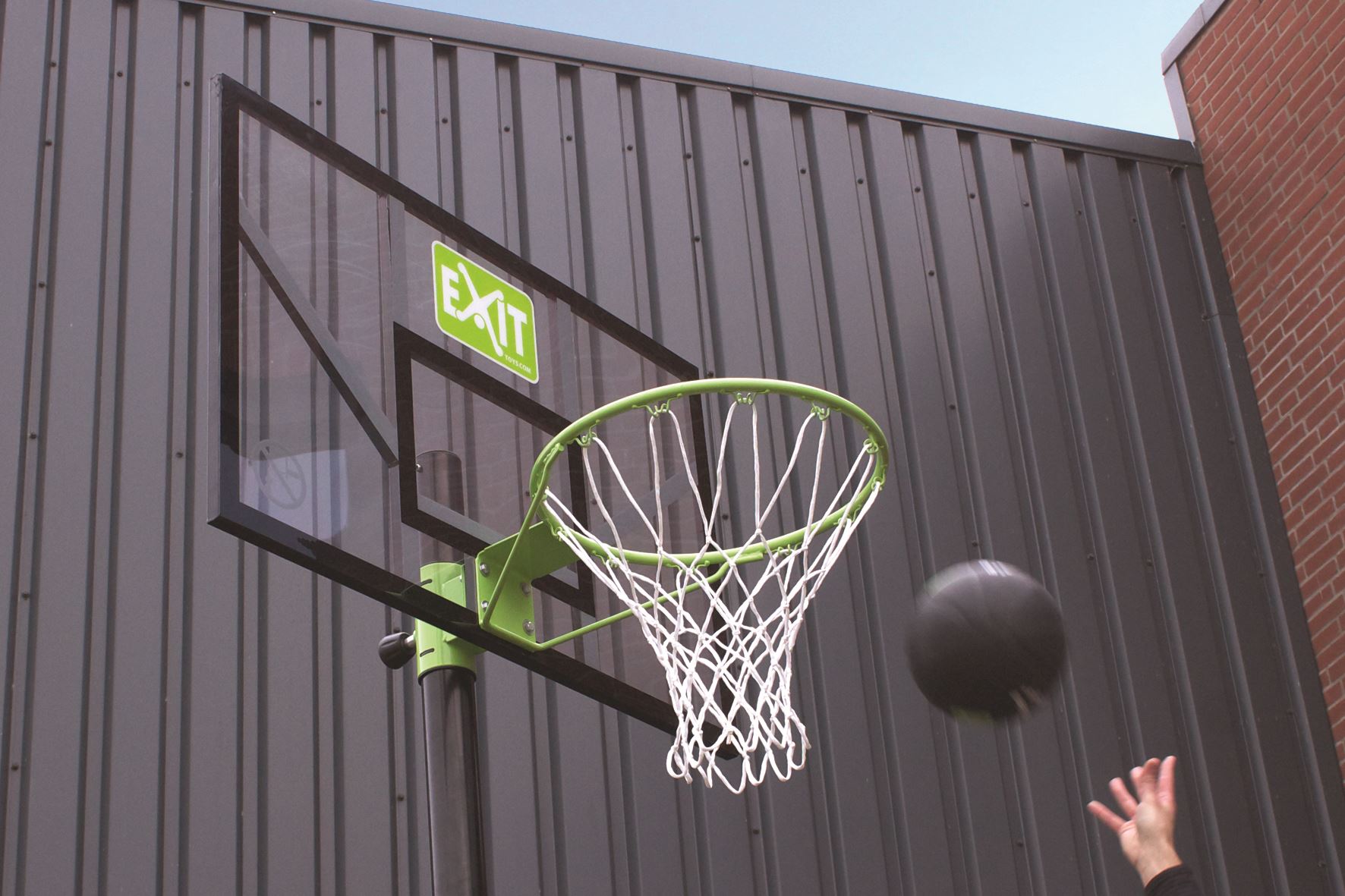 EXIT-Comet-verplaatsbaar-basketbalbord-groen-zwart