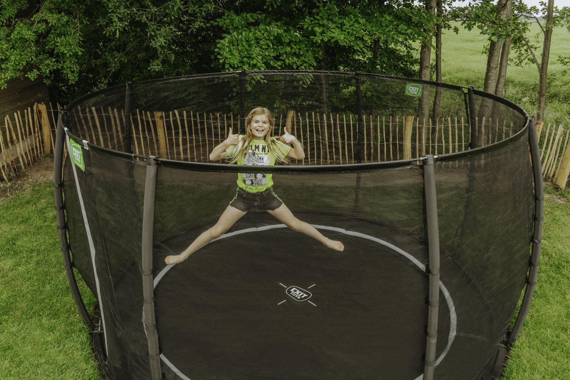 EXIT-Dynamic-groundlevel-trampoline-305cm-met-veiligheidsnet-zwart