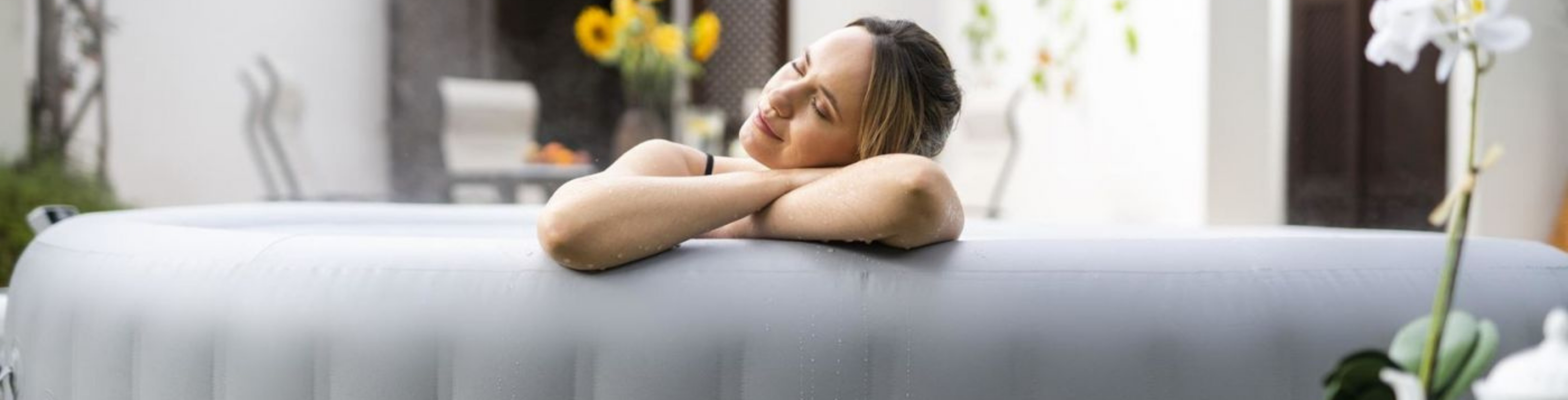 Ontspannen in de jacuzzi - Bestway Ontspannen in de jacuzzi - Bestway