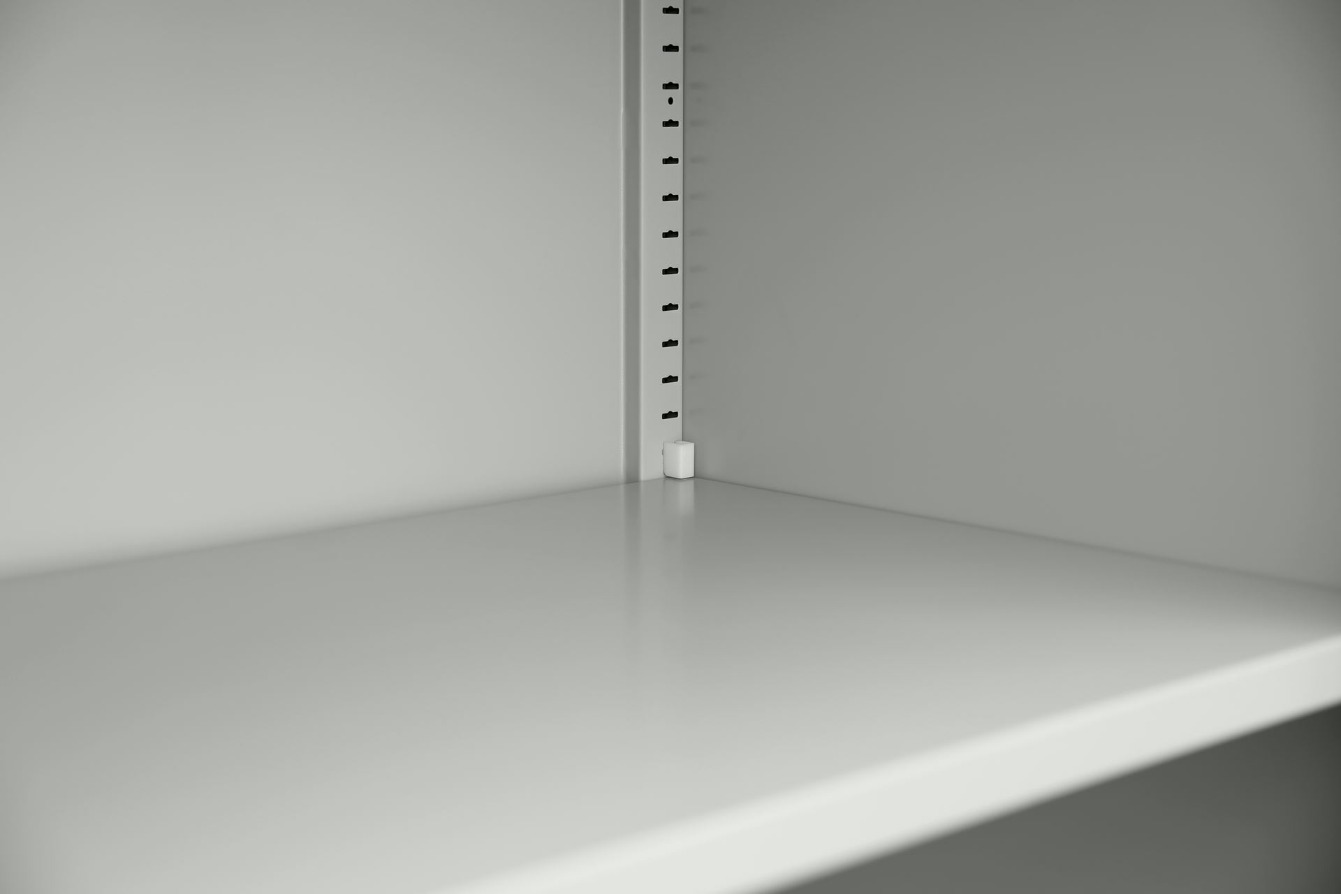 Kast-metaal-194-5x92-5x42cm