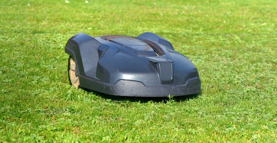 Your robotic lawnmower at stable